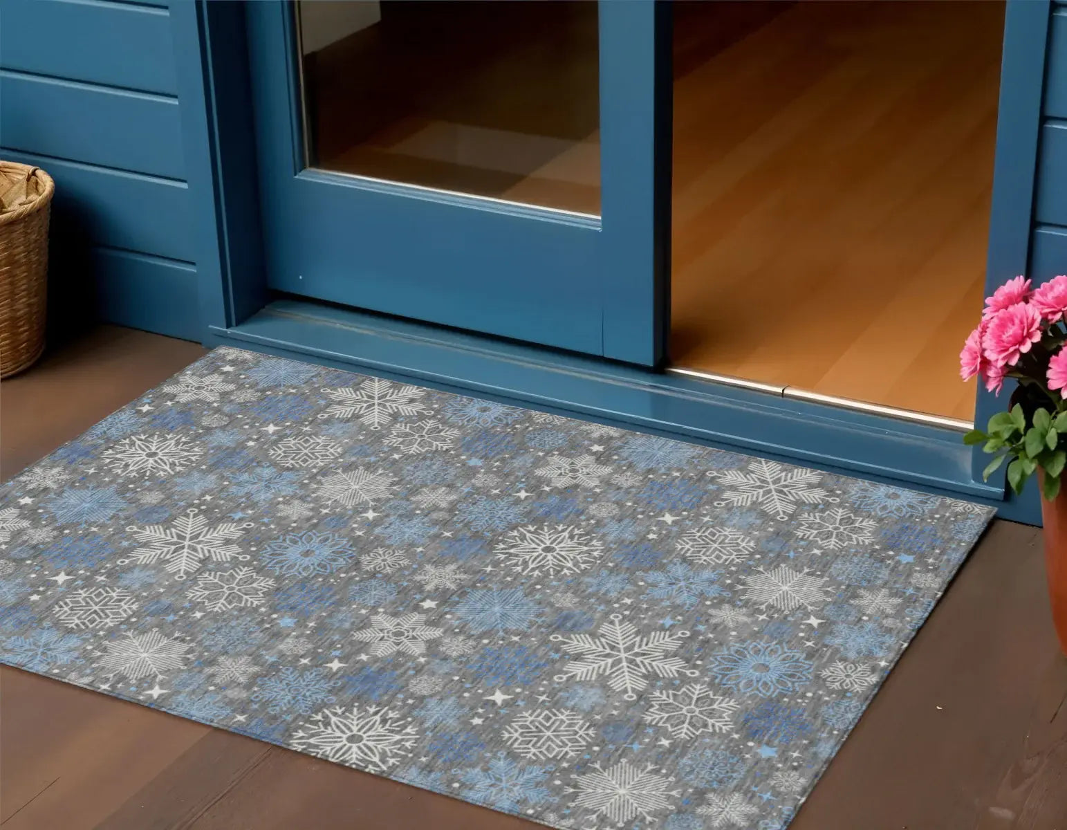 3' X 5' Gray Blue And Ivory Snowflake Washable Indoor Outdoor Area Rug - Homeroots - Flyclothing LLC