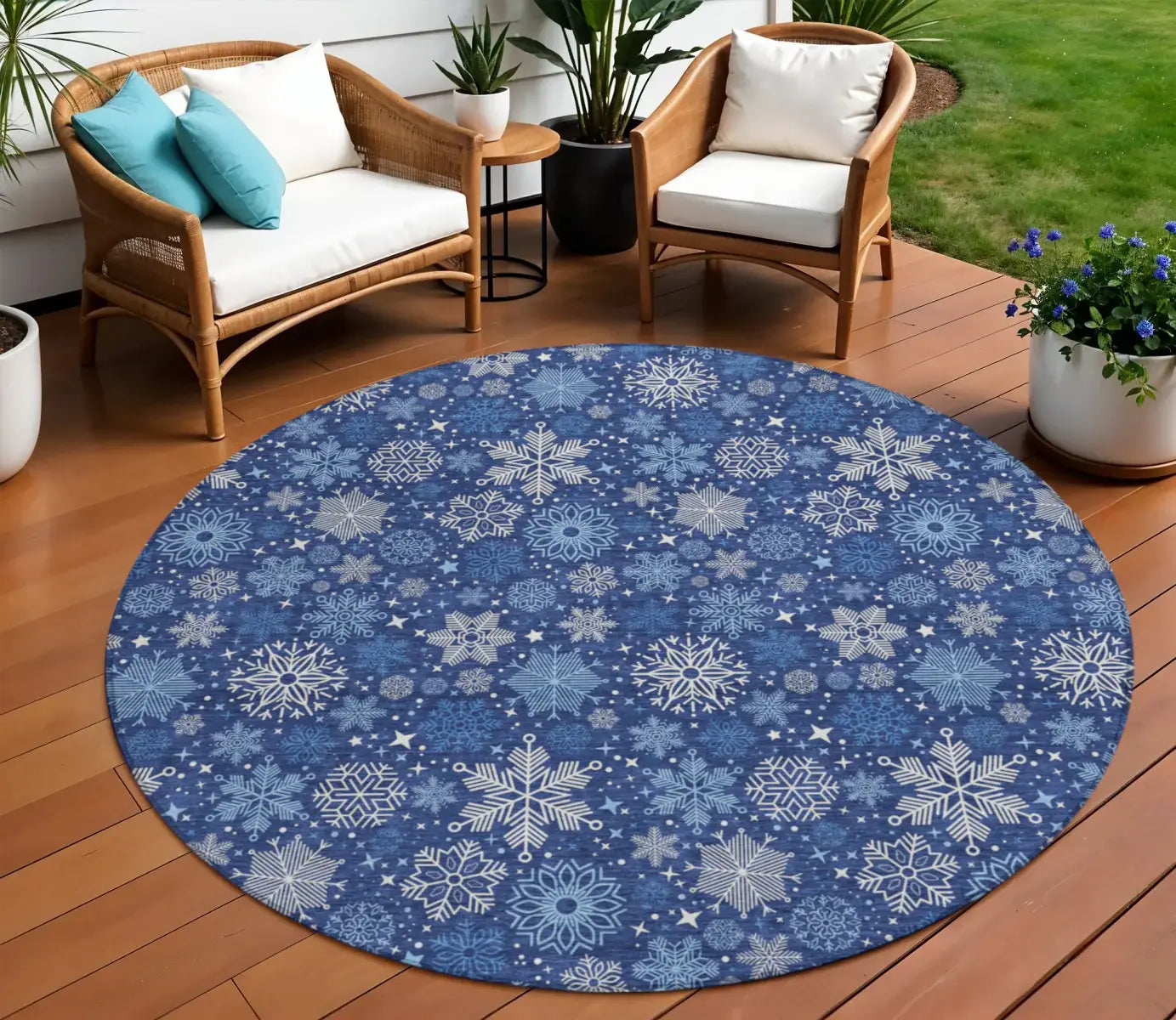 8' Navy Blue Ivory And Sky Blue Round Snowflake Washable Indoor Outdoor Area Rug - Homeroots - Flyclothing LLC