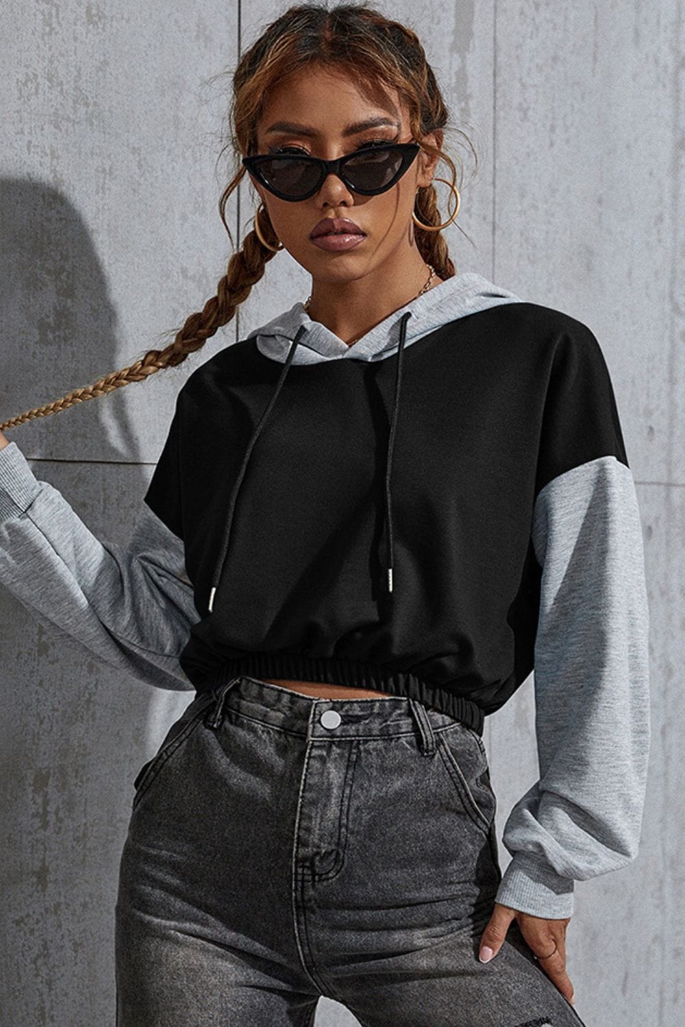 Perfee Contrast Long Sleeve Cropped Hoodie - Trendsi