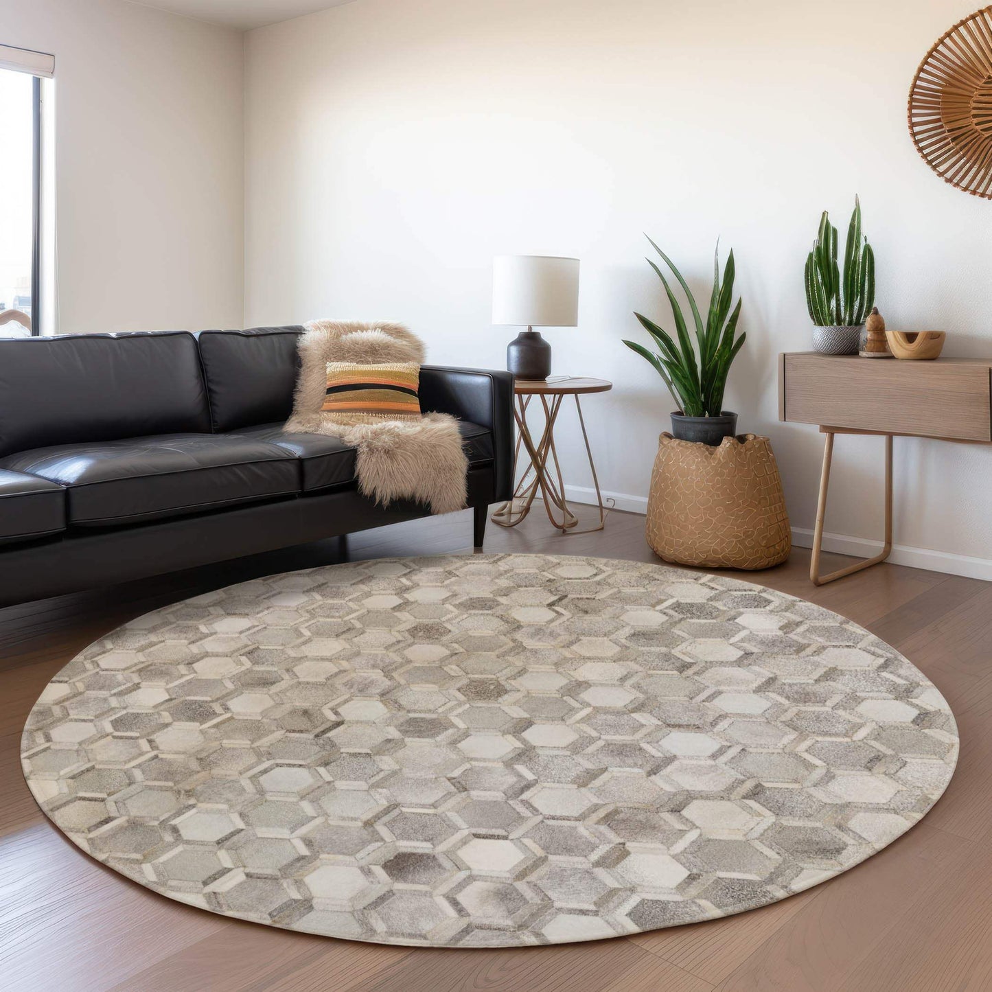 8' Gray Ivory And Beige Geometric Washable Round Rug With UV Protection - HomeRoots - Flyclothing LLC