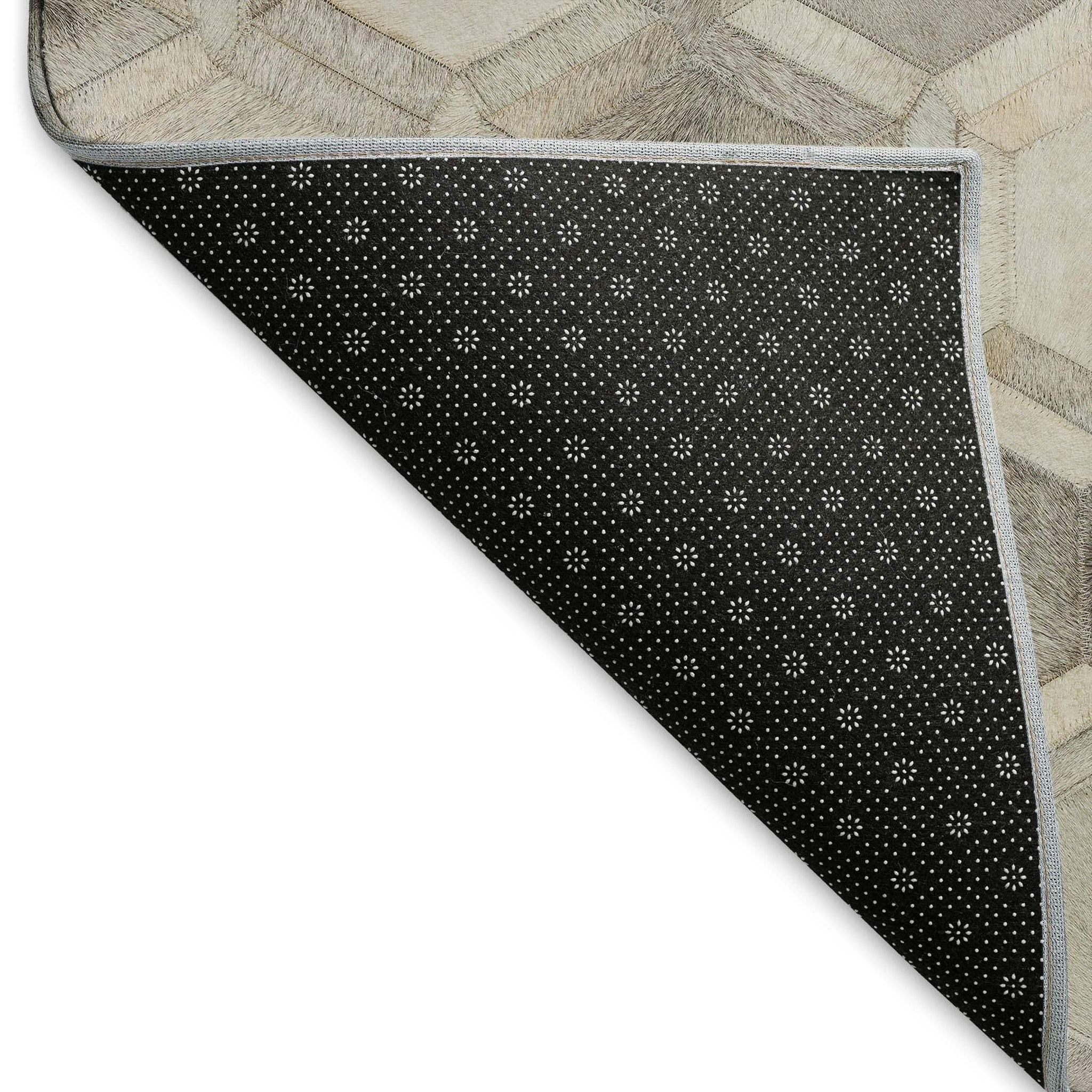 8' Gray Ivory And Beige Geometric Washable Round Rug With UV Protection - HomeRoots - Flyclothing LLC