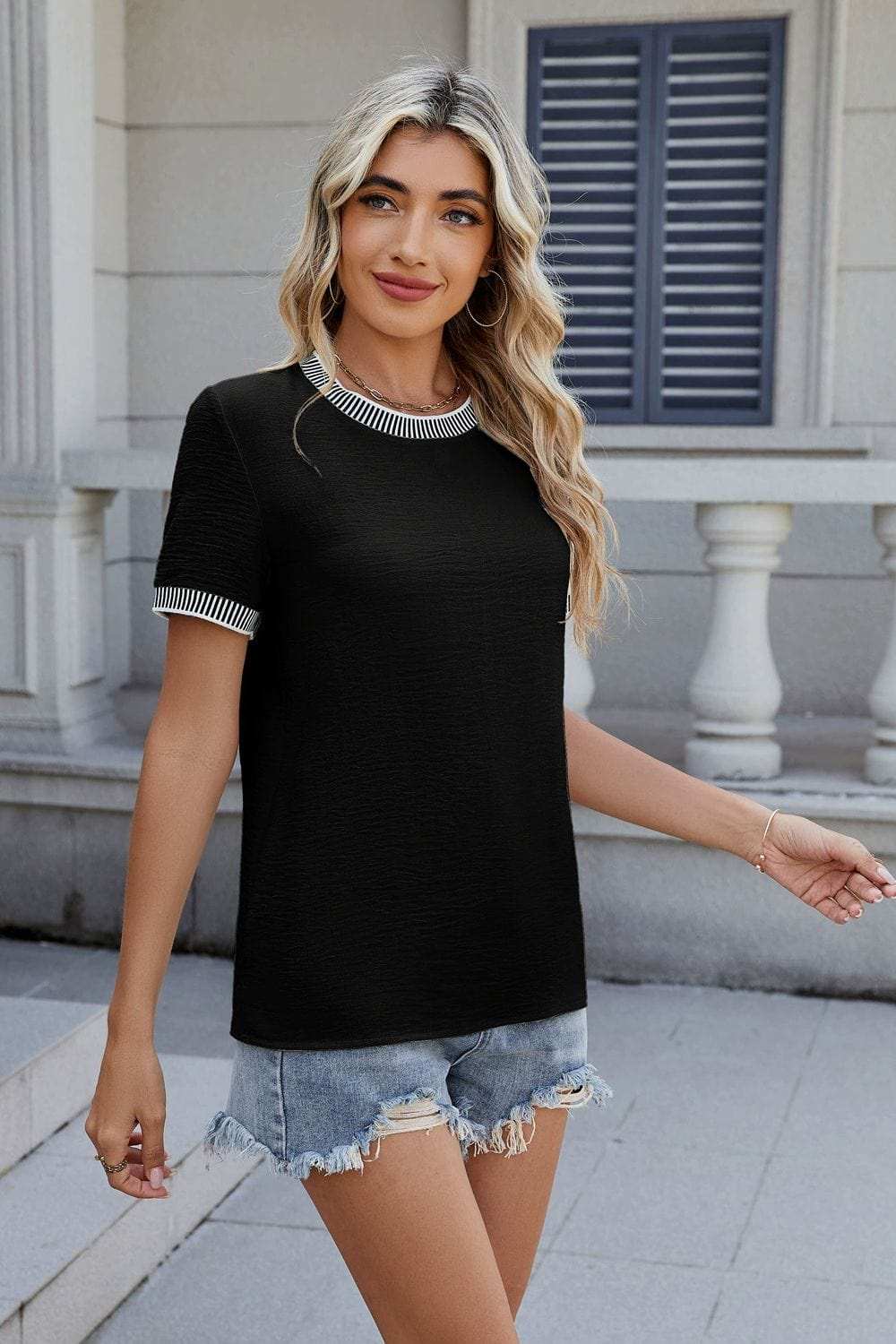 Contrast Trim Round Neck Short Sleeve T-Shirt - Trendsi - Flyclothing LLC