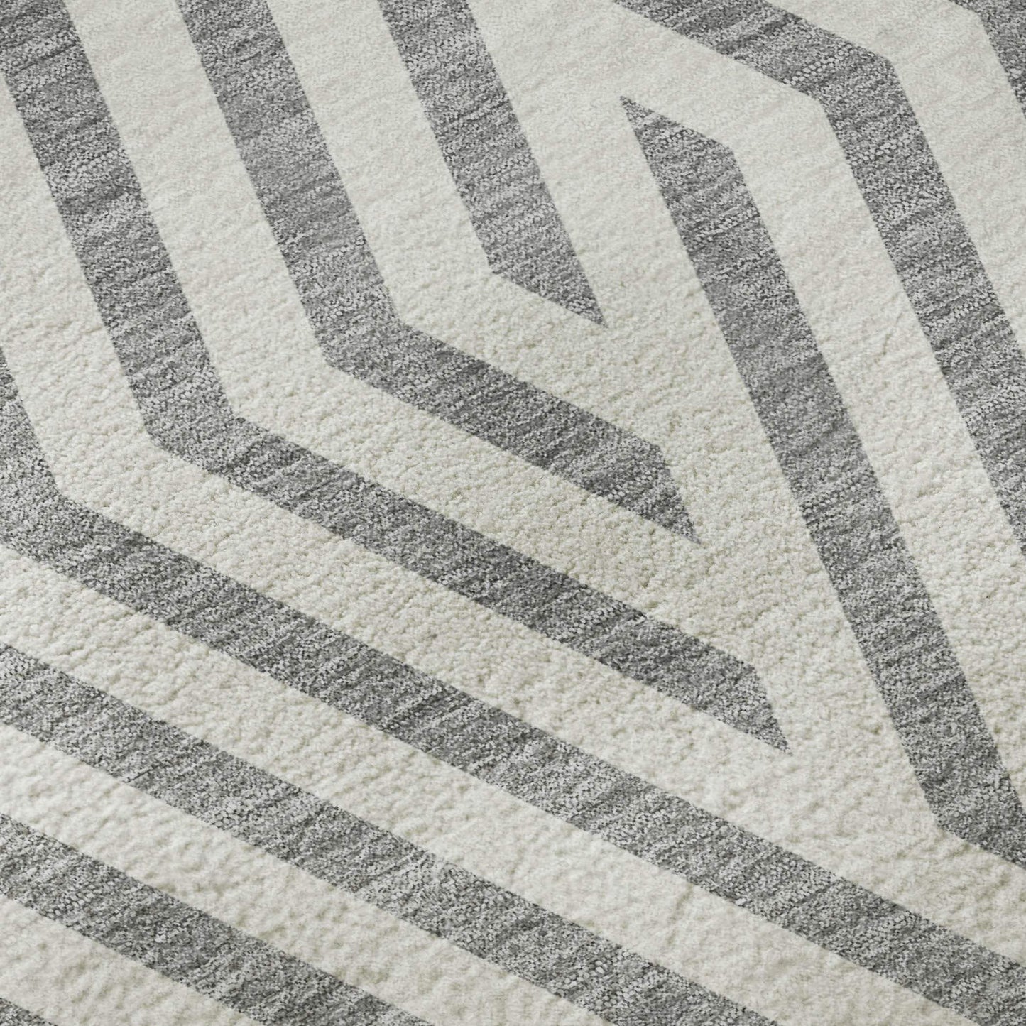 8' Gray And Ivory Geometric Washable Round Rug With UV Protection - HomeRoots - Flyclothing LLC