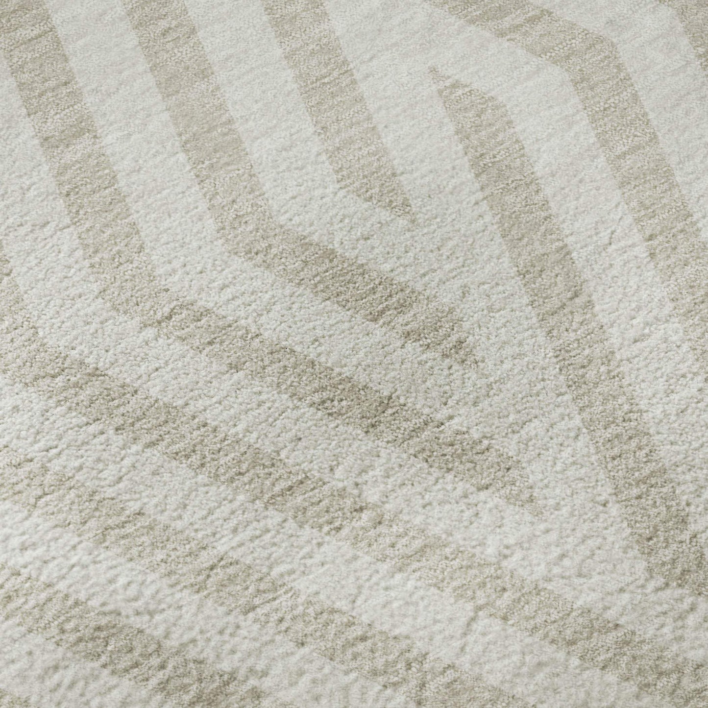 8' Ivory And Beige Geometric Washable Round Rug With UV Protection - HomeRoots - Flyclothing LLC