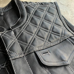 6671.14 - Unik Mens Premium Leather Diamond Stitch Club Vest