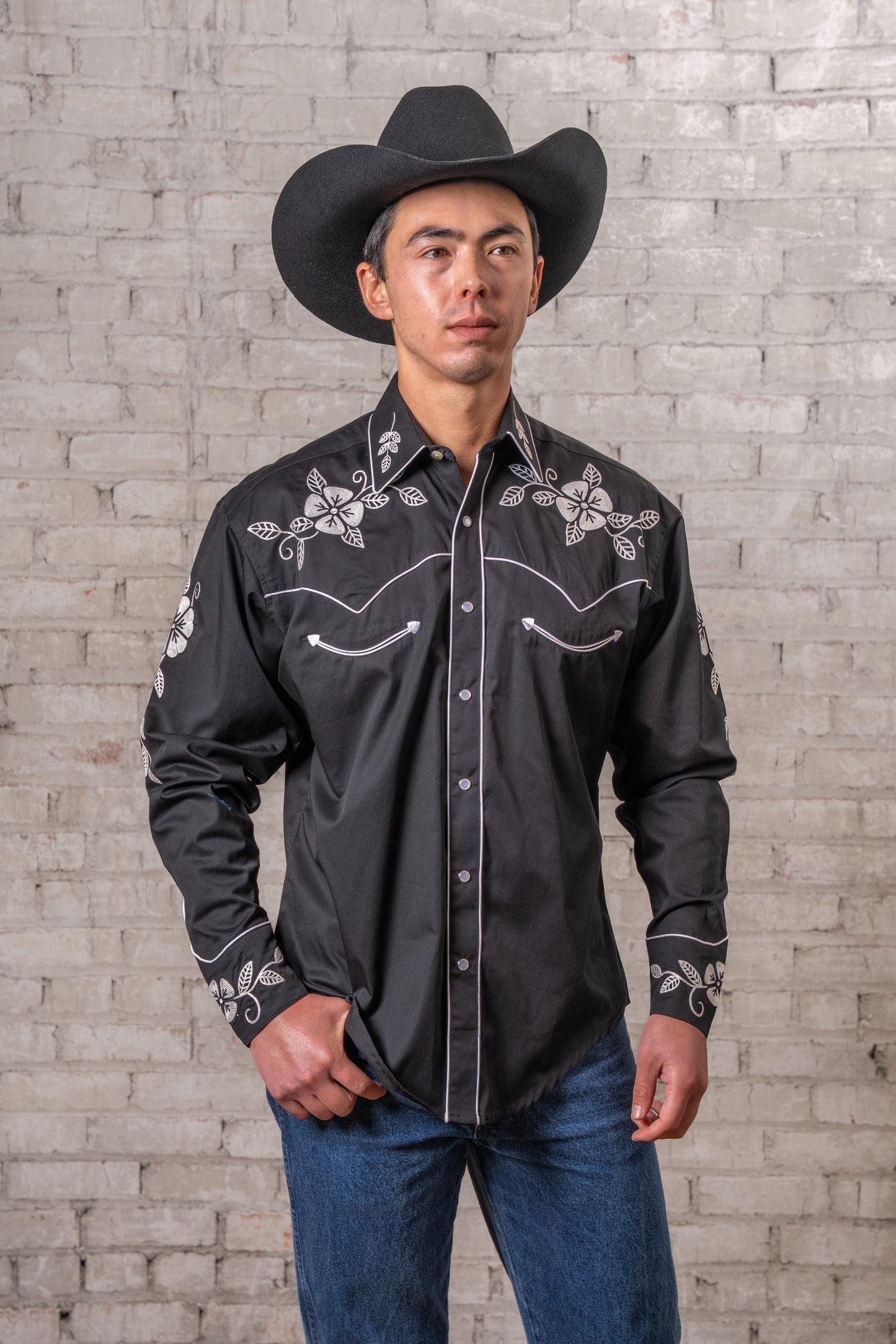 Rockmount Ranch Wear Menâ€™s Vintage Black Floral Embroidered Western Shirt - Rockmount Clothing - Flyclothing LLC