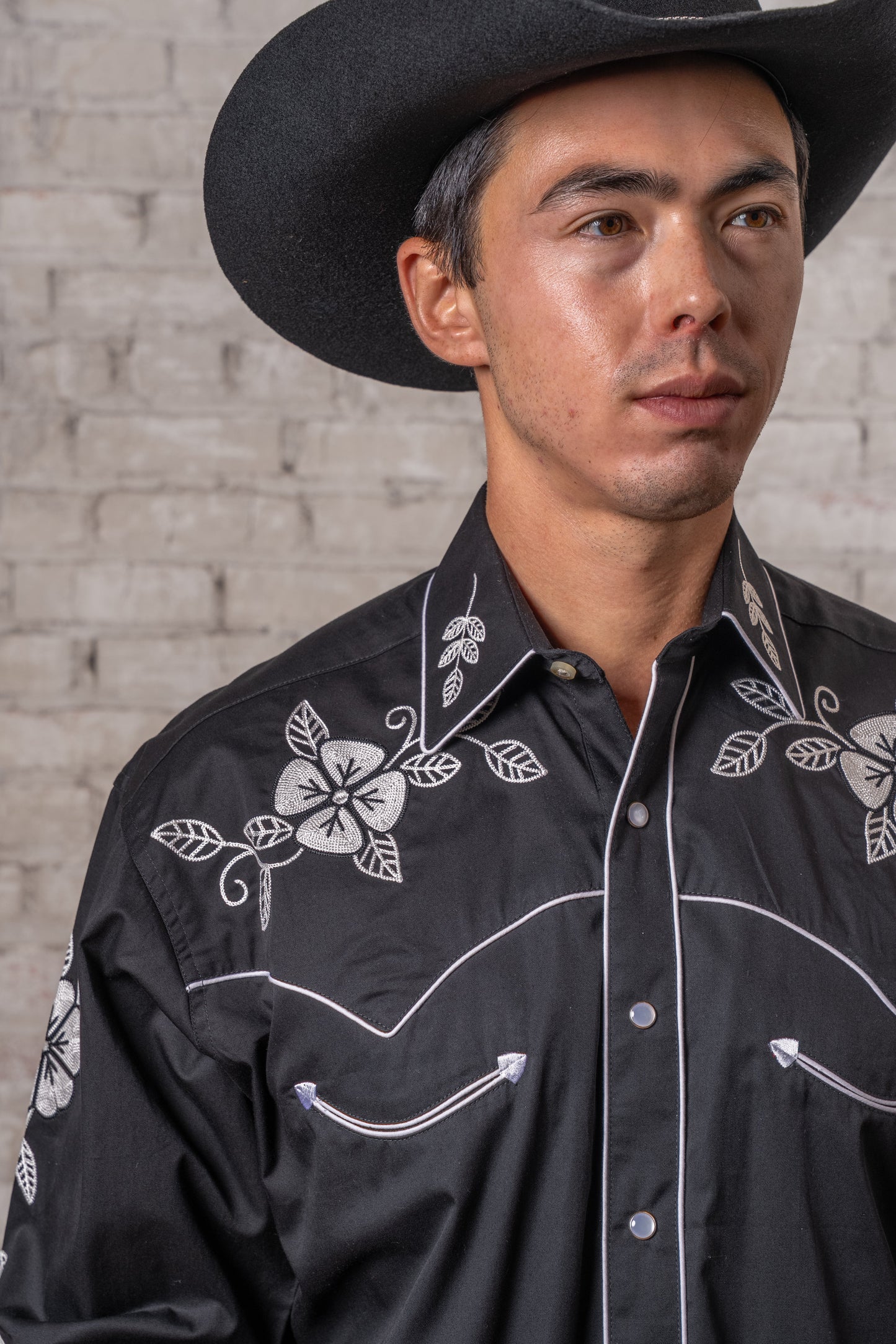 Rockmount Ranch Wear Menâ€™s Vintage Black Floral Embroidered Western Shirt - Rockmount Clothing - Flyclothing LLC