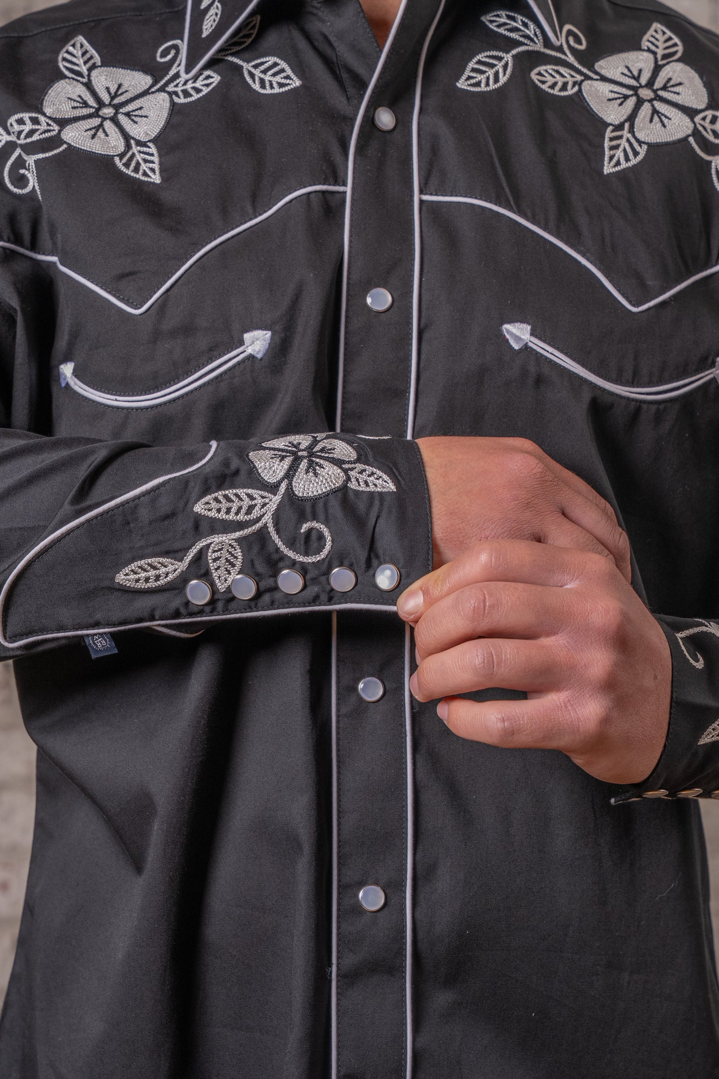 Rockmount Ranch Wear Menâ€™s Vintage Black Floral Embroidered Western Shirt - Rockmount Clothing - Flyclothing LLC
