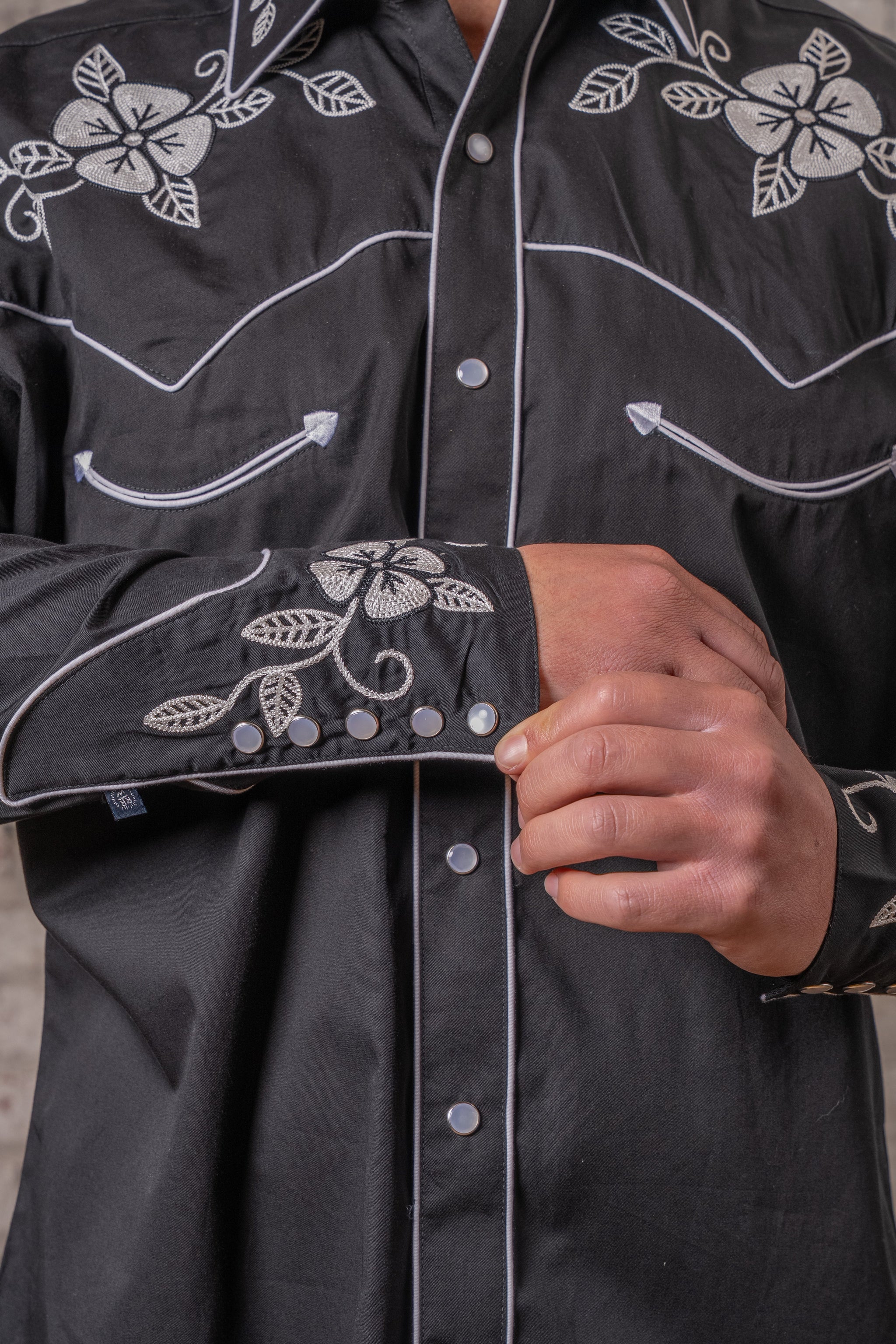 Rockmount Ranch Wear Menâ€™s Vintage Black Floral Embroidered Western Shirt - Rockmount Clothing - Flyclothing LLC
