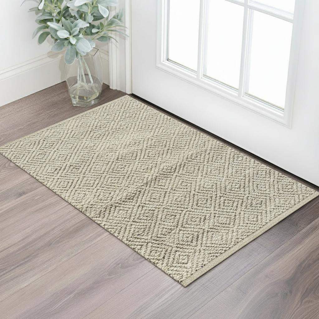 2' X 4' Natural And Gray Jute Geometric Hand Woven Area Rug - Homeroots - Flyclothing LLC
