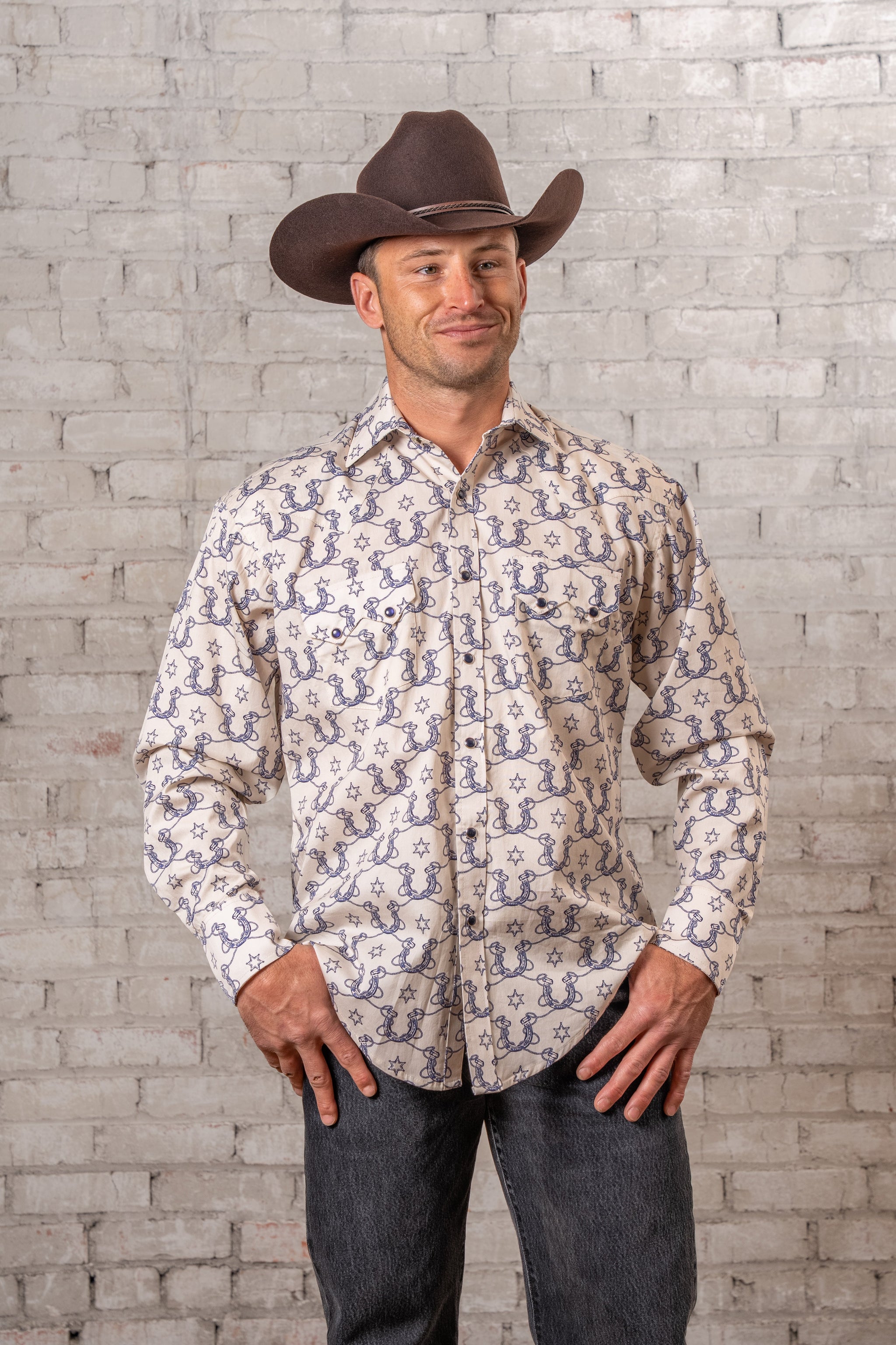 Rockmount Ranch Wear Men's Natural Horseshoe Print Western Shirt - Rockmount Clothing - Flyclothing LLC