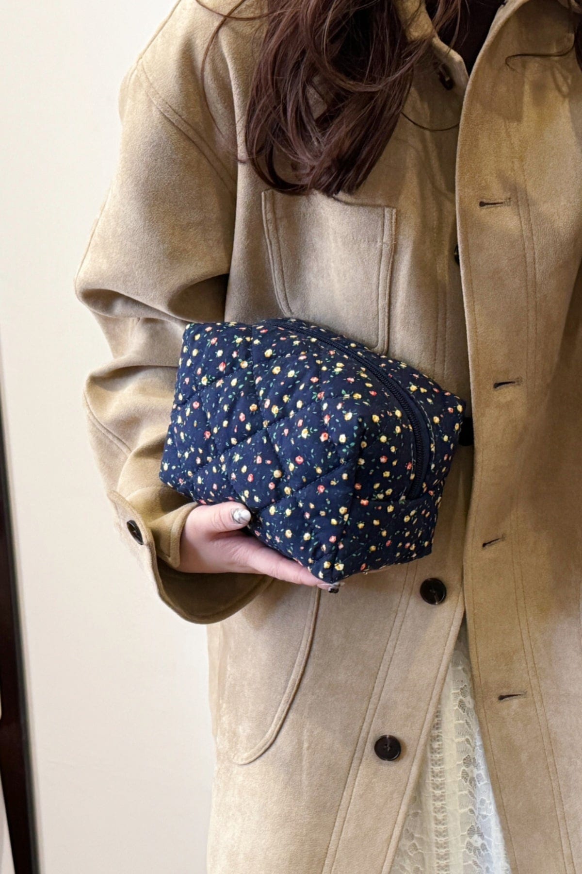 Floral Quilted Clutch with Plaid Lining - Trendsi