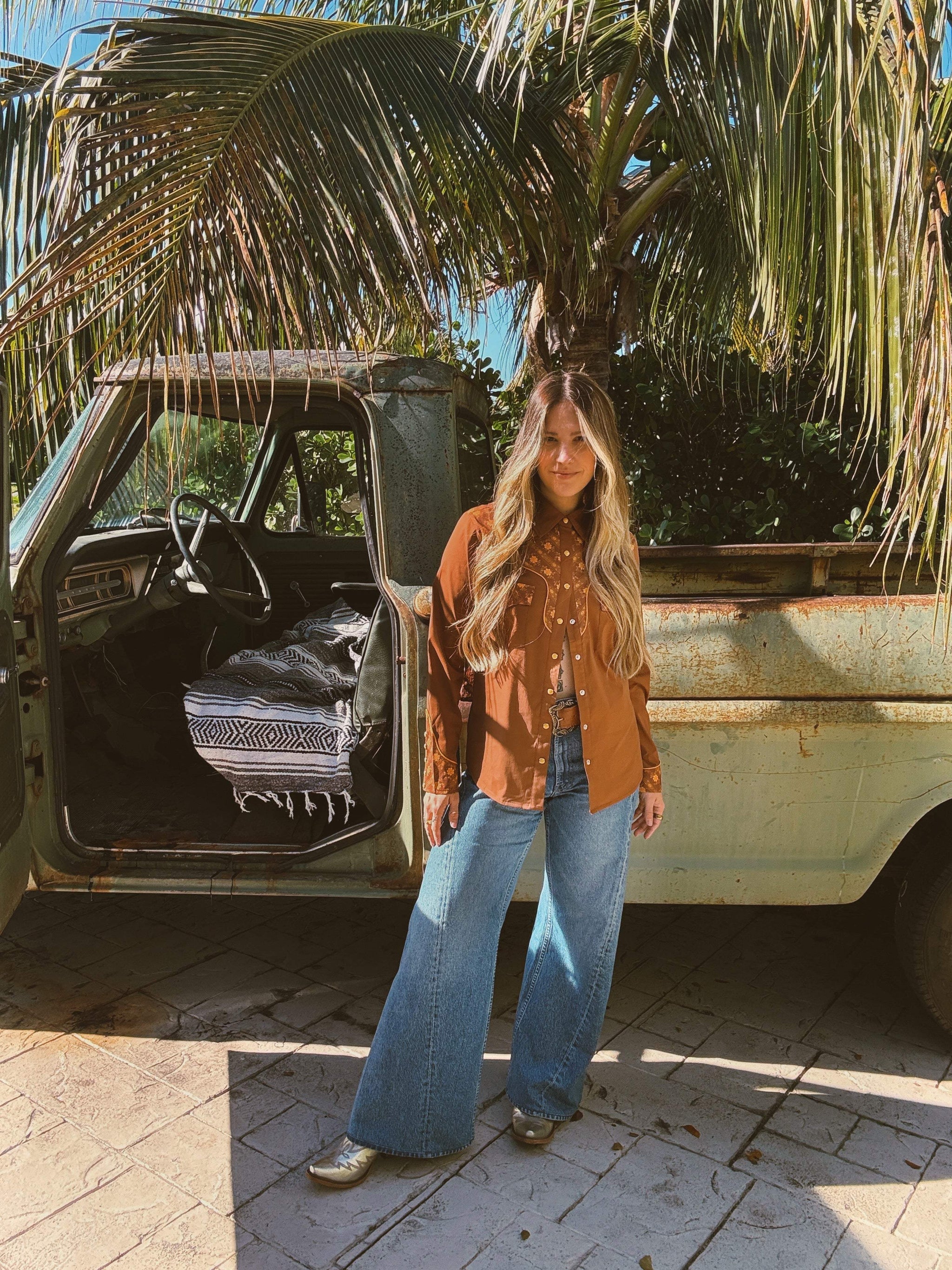 John Wayne Western Pearl Snap Button Up Top In Brown - Lil Bee's Bohemian - Flyclothing LLC