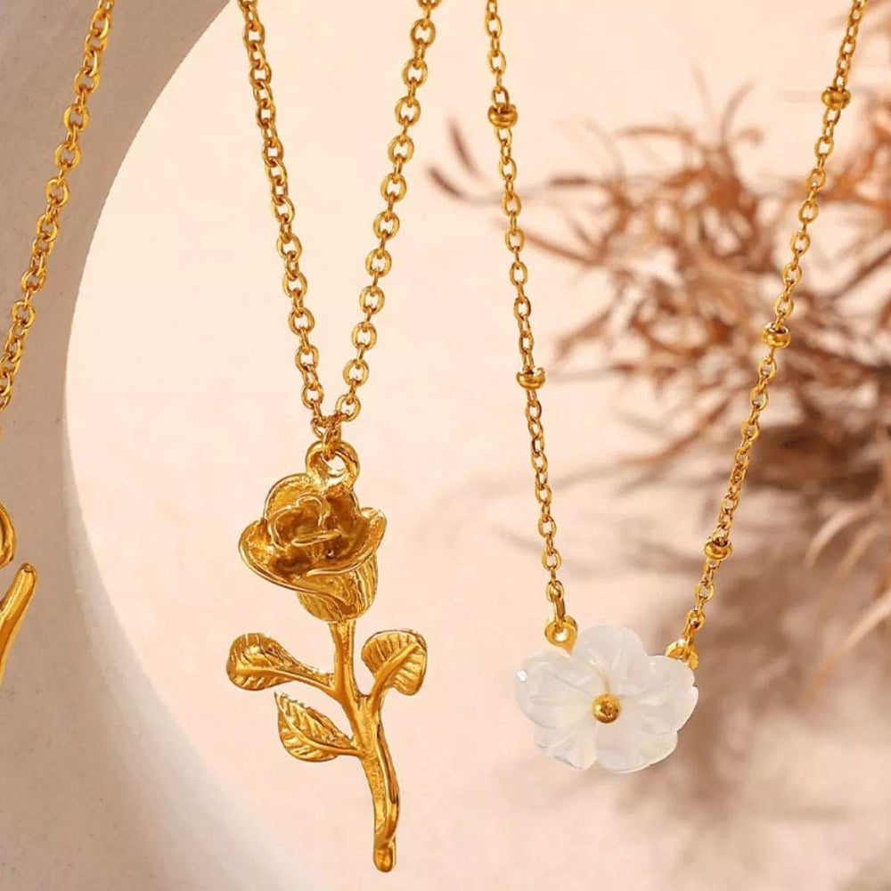 18K Gold-Plated Stainless Steel Flower Pendant Necklace - Trendsi - Flyclothing LLC
