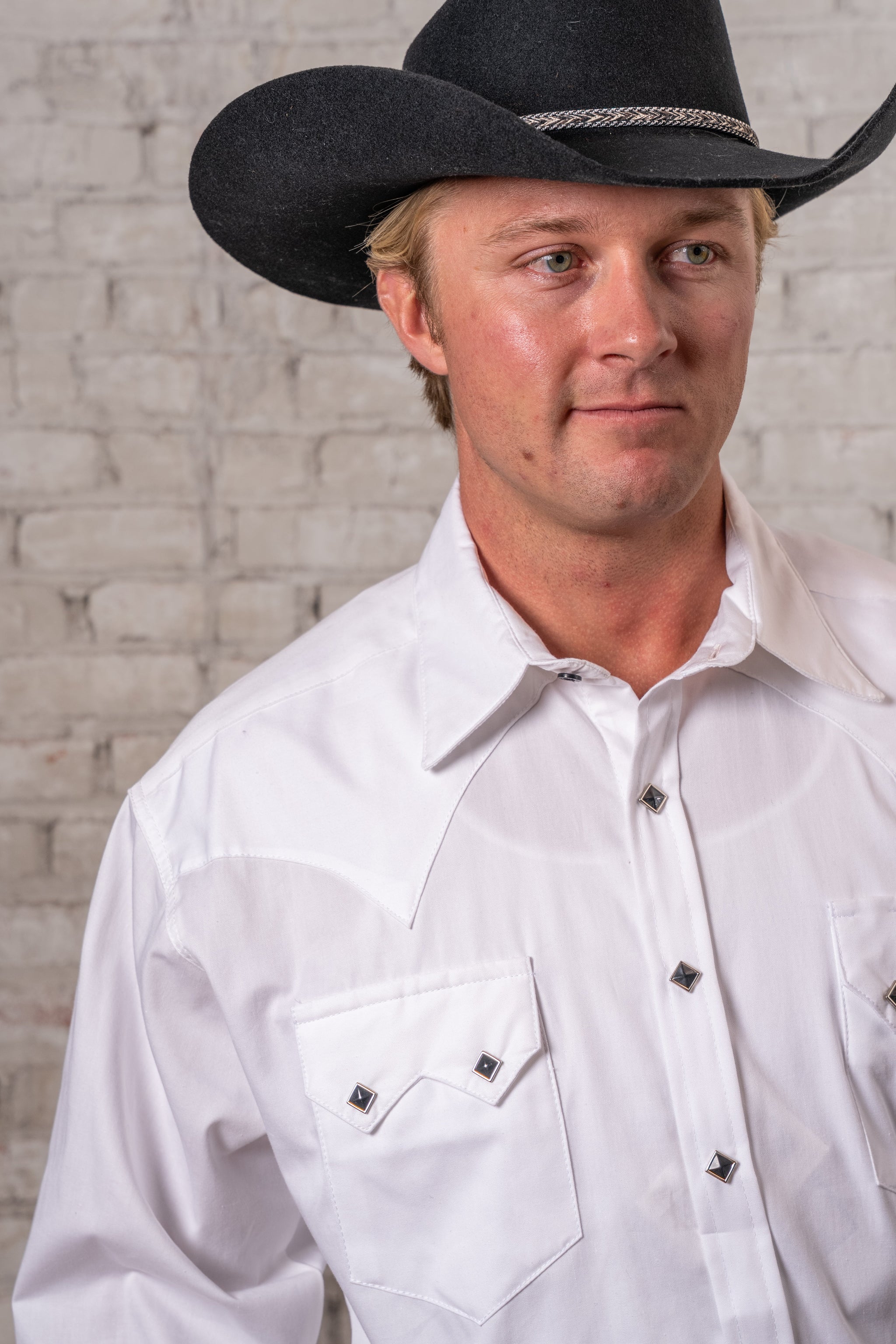 Rockmount Ranch Wear Men's Classic Pima Cotton Solid White Western Shirt with Black Snaps - Rockmount Clothing - Flyclothing LLC