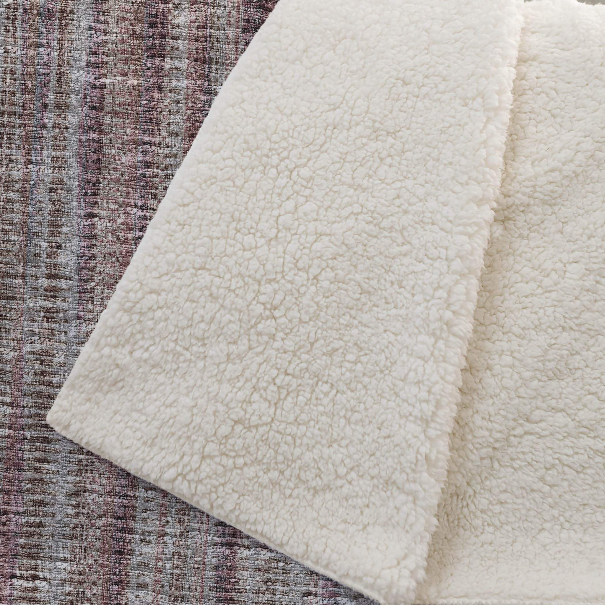 50" X 70" Burgundy And Beige Striped Microfiber Plush Throw Blanket - Homeroots - Flyclothing LLC