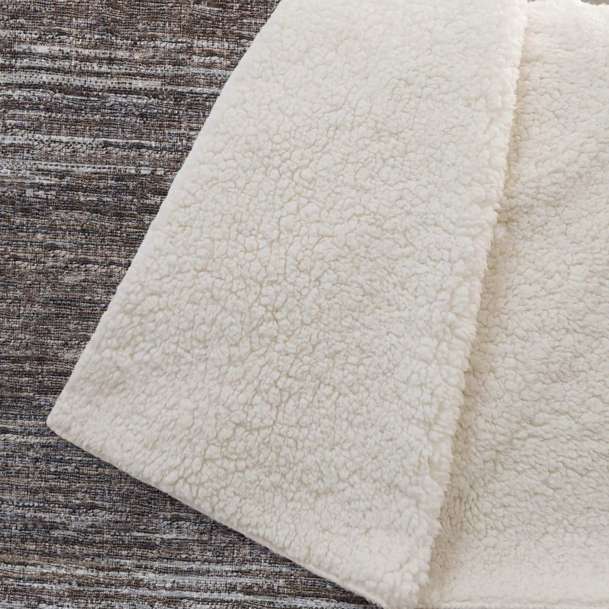 50" X 70" Brown And Beige Abstract Microfiber Plush Throw Blanket - Homeroots - Flyclothing LLC