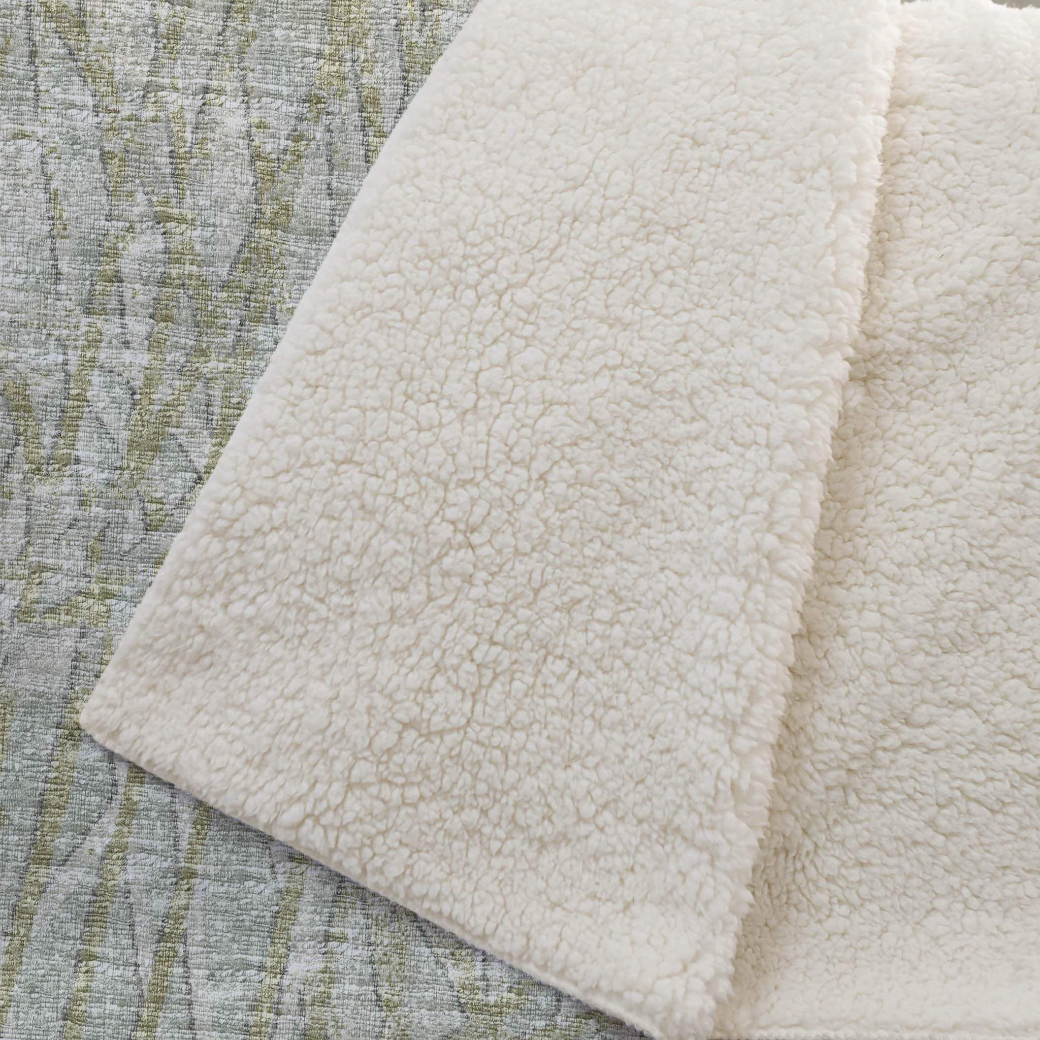 50" X 70" Sage And Beige Abstract Polyester Woven Plush Throw Blanket - Homeroots - Flyclothing LLC