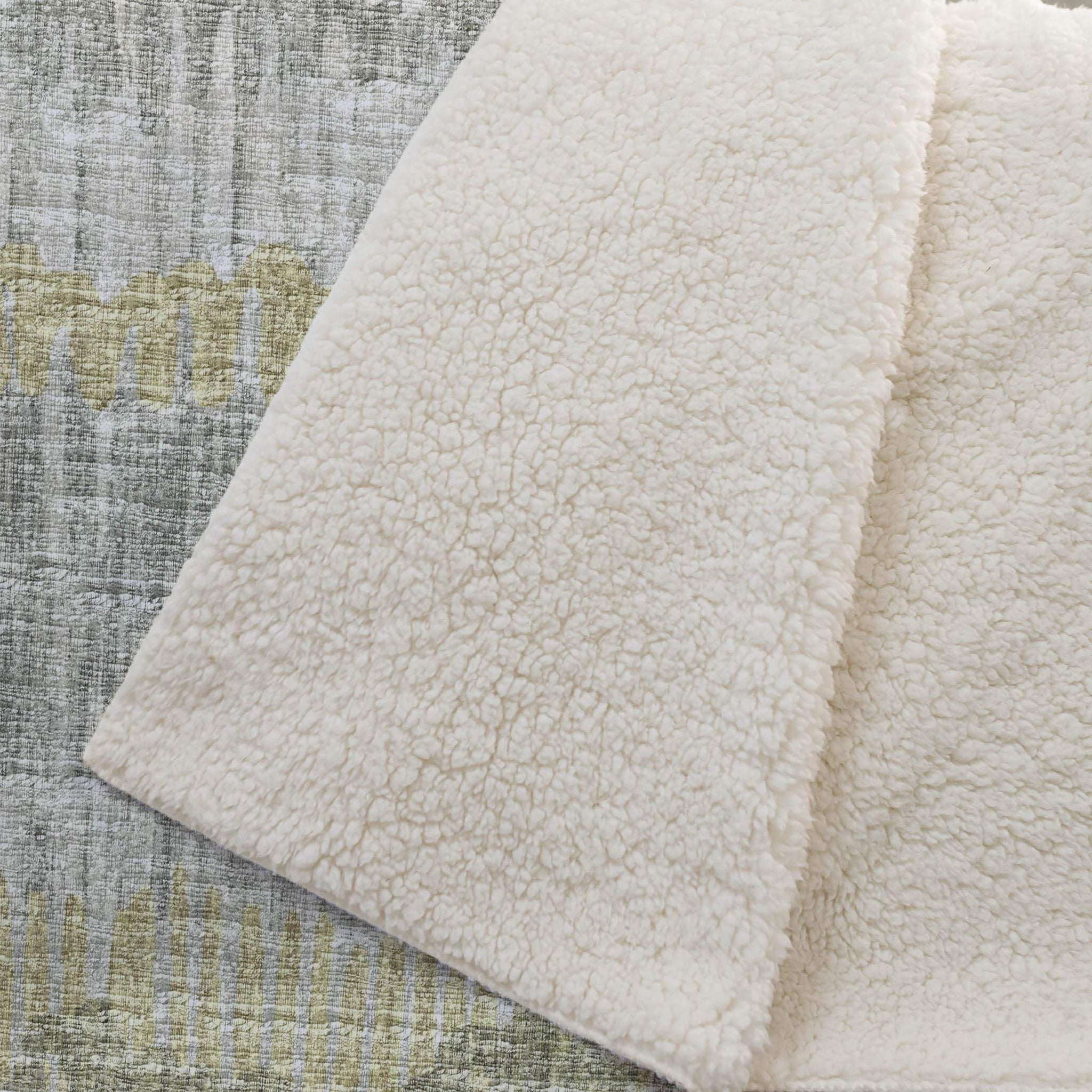 50" X 70" Sage And Gold Abstract Polyester Woven Plush Throw Blanket - HomeRoots - Flyclothing LLC
