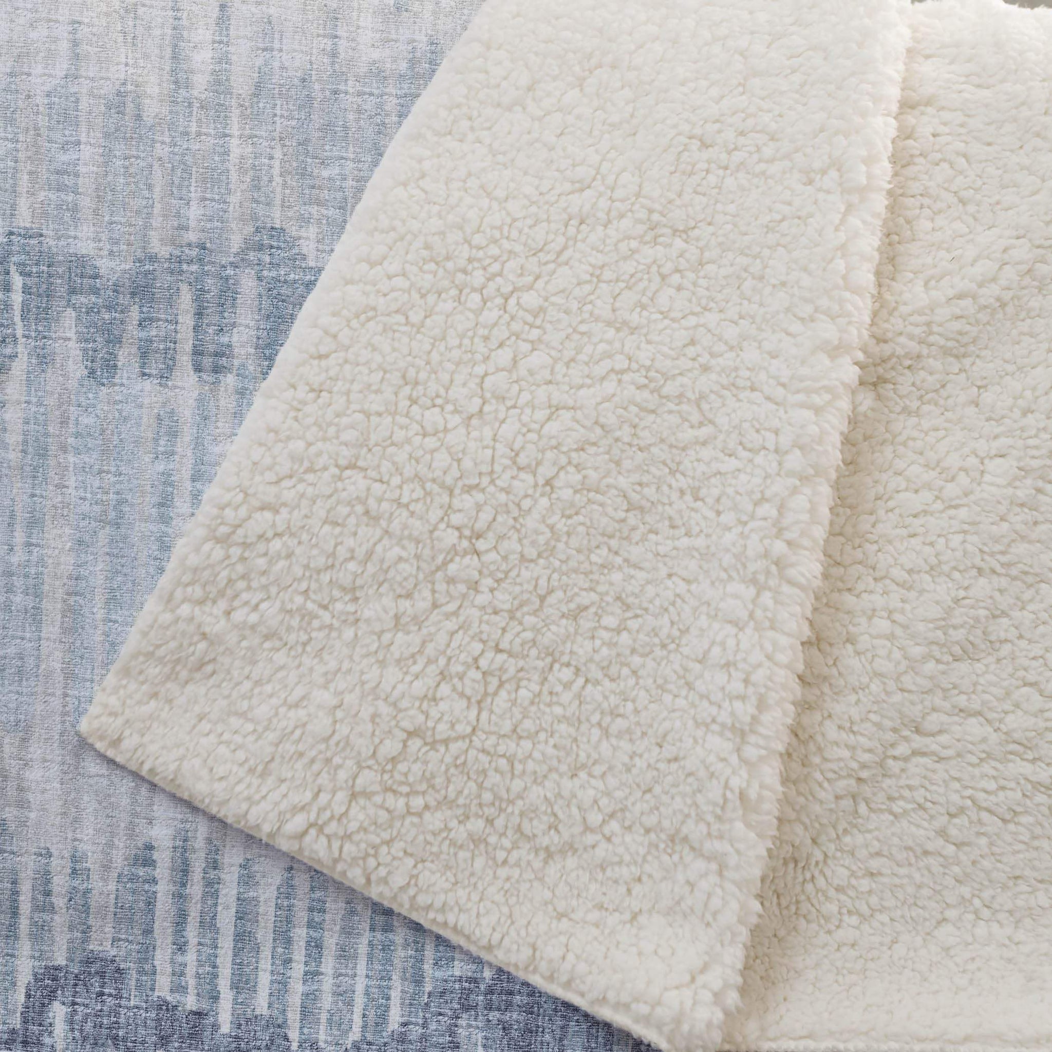 50" X 70" Blue And Beige Abstract Polyester Woven Plush Throw Blanket - HomeRoots - Flyclothing LLC