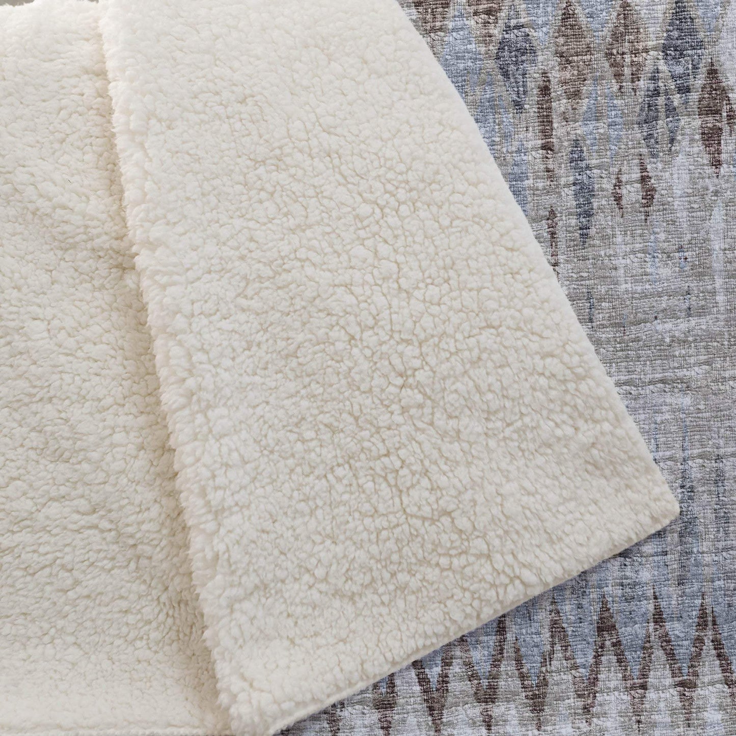 50" X 70" Blue And Gray Geometric Polyester Woven Plush Throw Blanket - HomeRoots - Flyclothing LLC