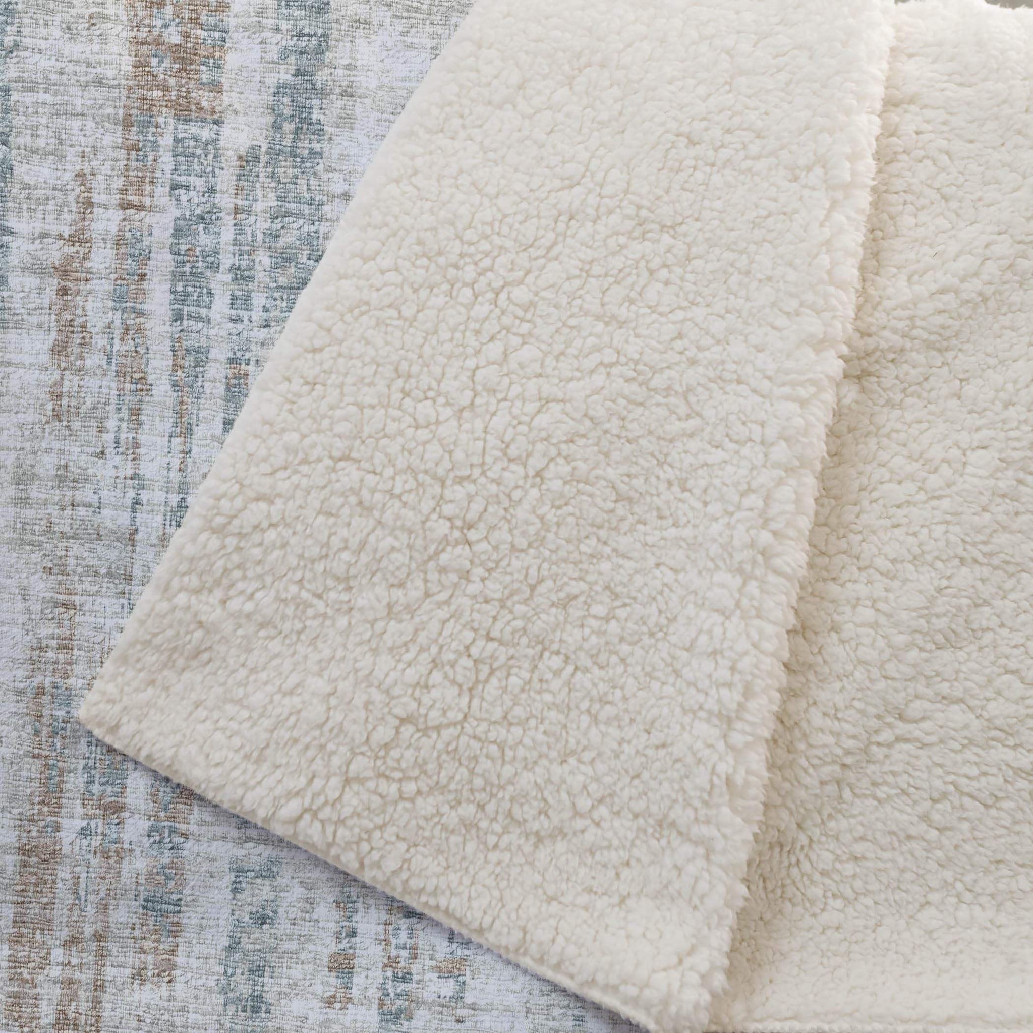 50" X 70" Ivory And Blue Abstract Polyester Woven Plush Throw Blanket - HomeRoots - Flyclothing LLC
