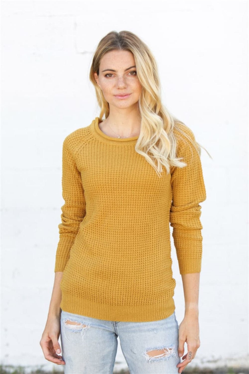 Round Neck Raglan Sleeve Sweater - Trendsi