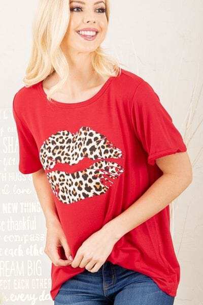 Heimish Full Size Leopard Lip Round Neck Short Sleeve T-Shirt Plus Size - Trendsi - Flyclothing LLC