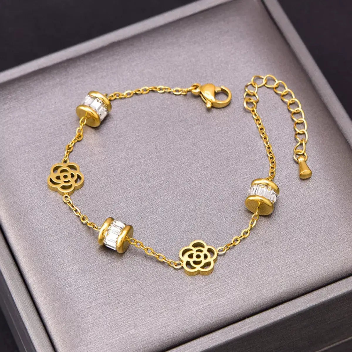 18K Gold-Plated Flower Bracelet - Trendsi - Flyclothing LLC