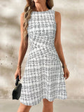 Round Neck Sleeveless Dress - Trendsi