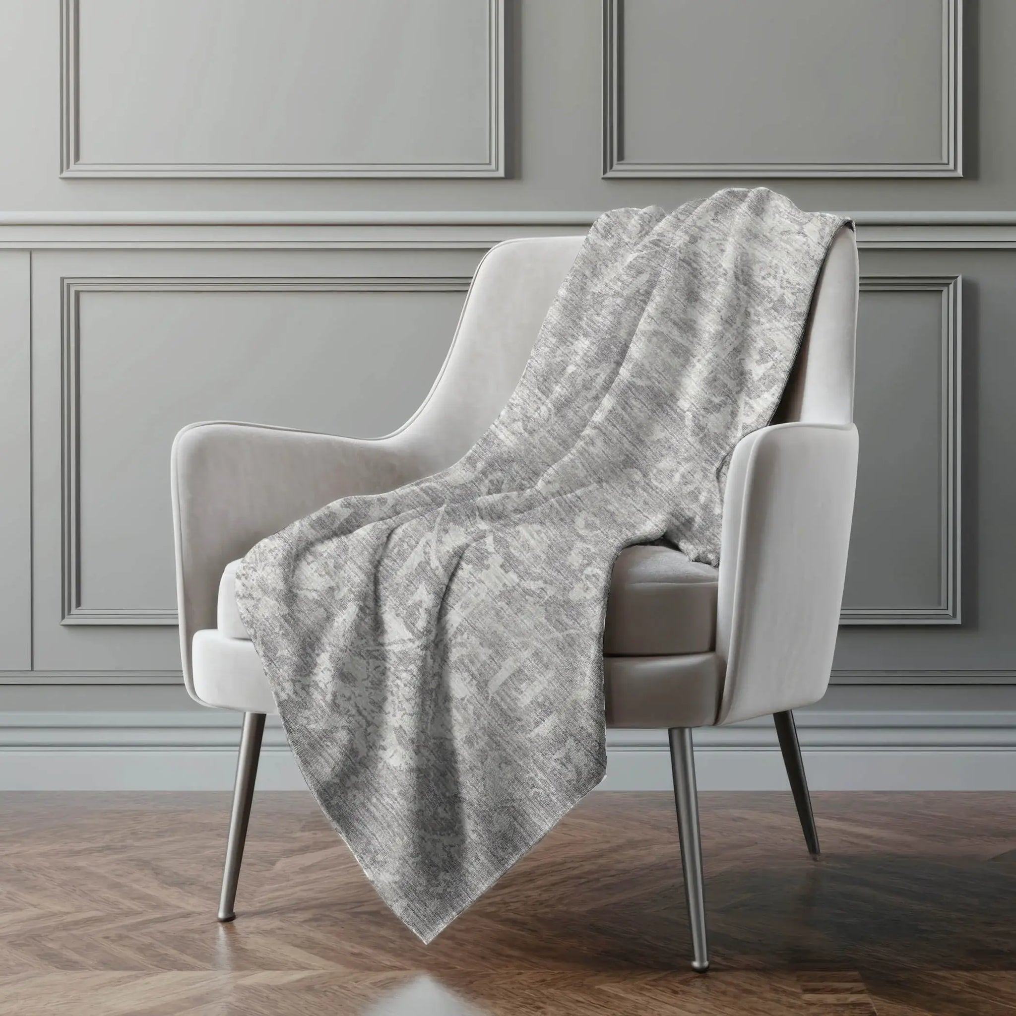 50" X 70" Gray And Ivory Damask Polyester Woven Plush Throw Blanket - Homeroots - Flyclothing LLC