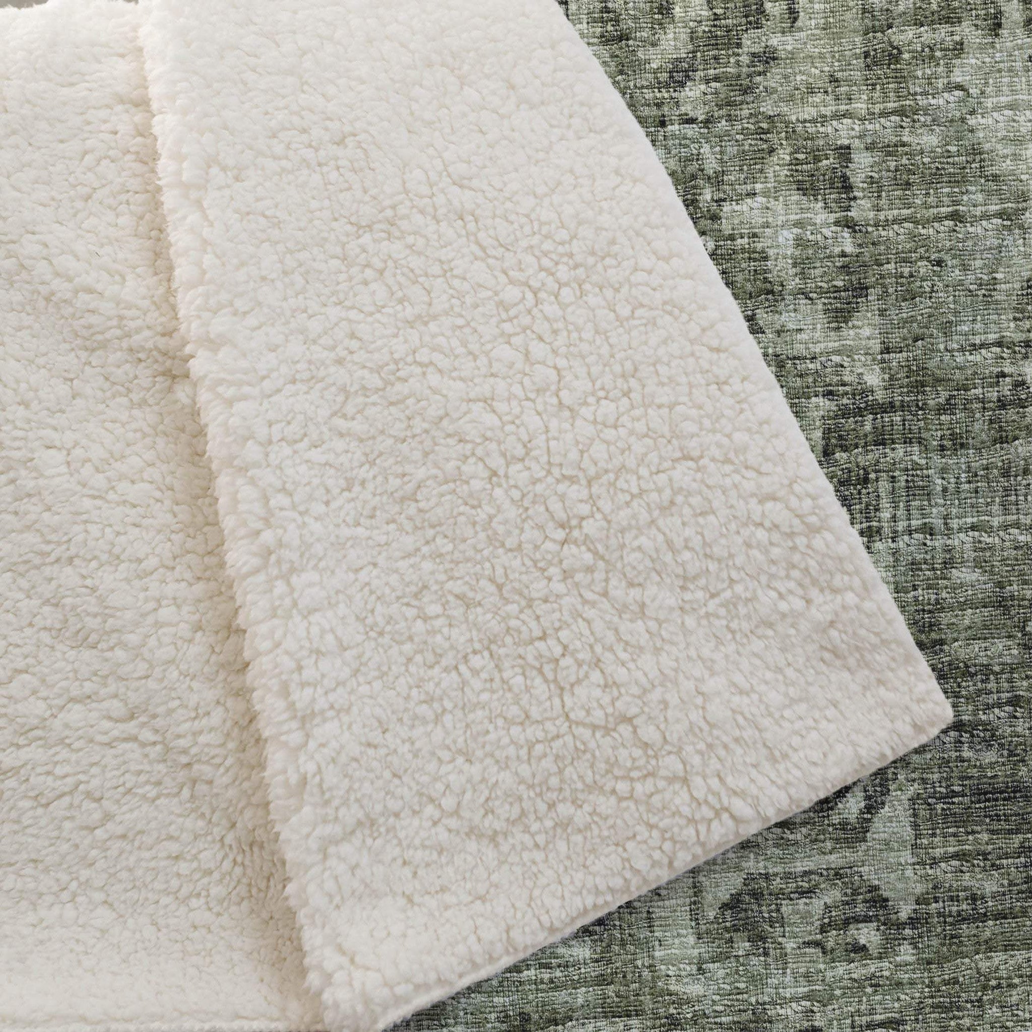 50" X 70" Olive Green And Beige Damask Polyester Woven Plush Throw Blanket - HomeRoots - Flyclothing LLC