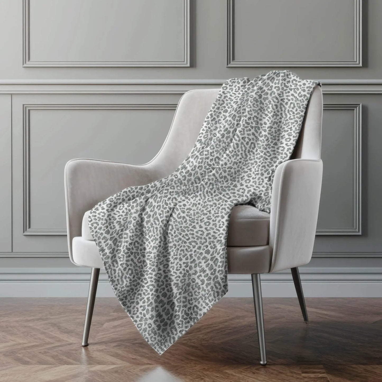 50" X 70" Gray And Ivory Leopard Microfiber Plush Throw Blanket - Homeroots - Flyclothing LLC