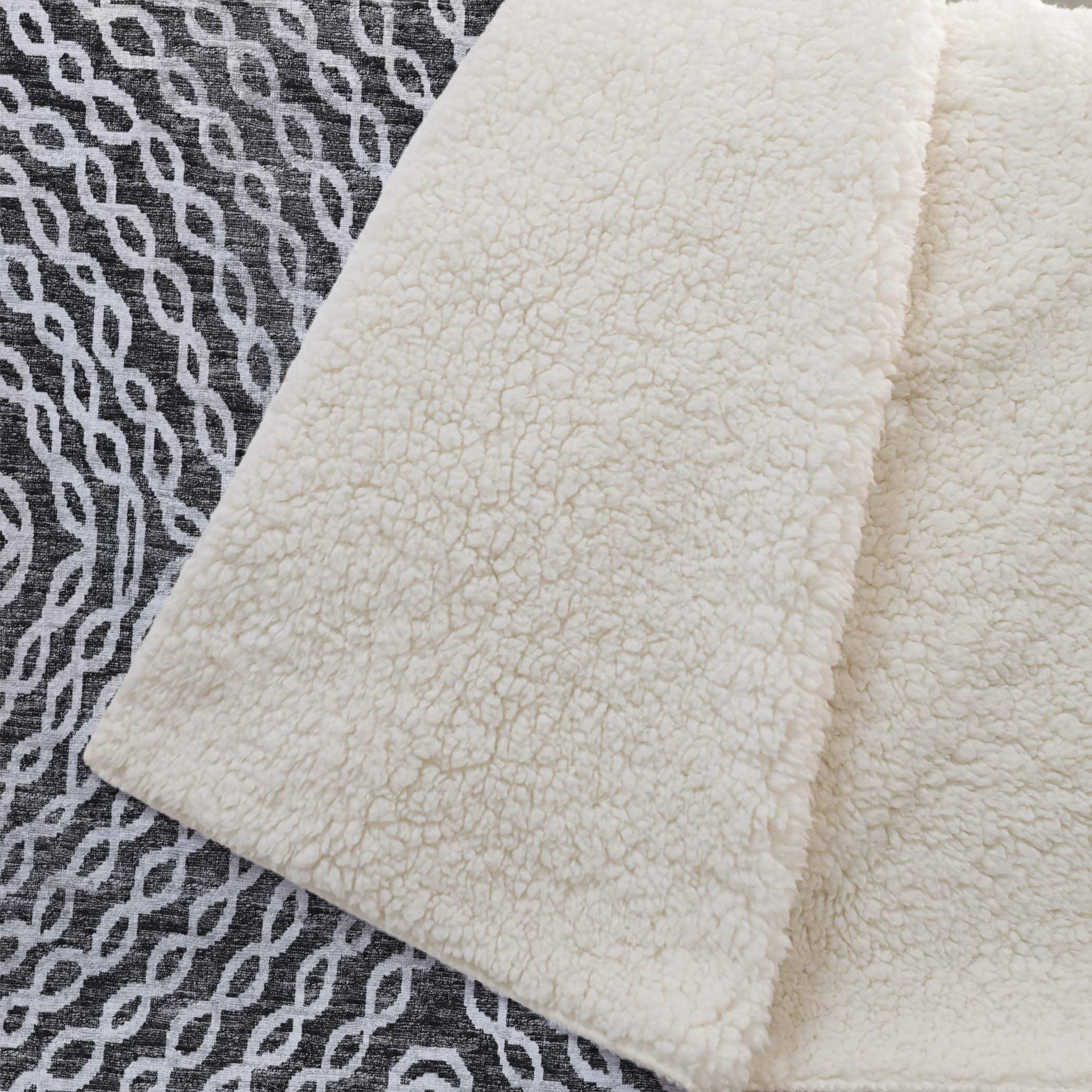 50" X 70" Charcoal And Ivory Abstract Microfiber Plush Throw Blanket - Homeroots - Flyclothing LLC