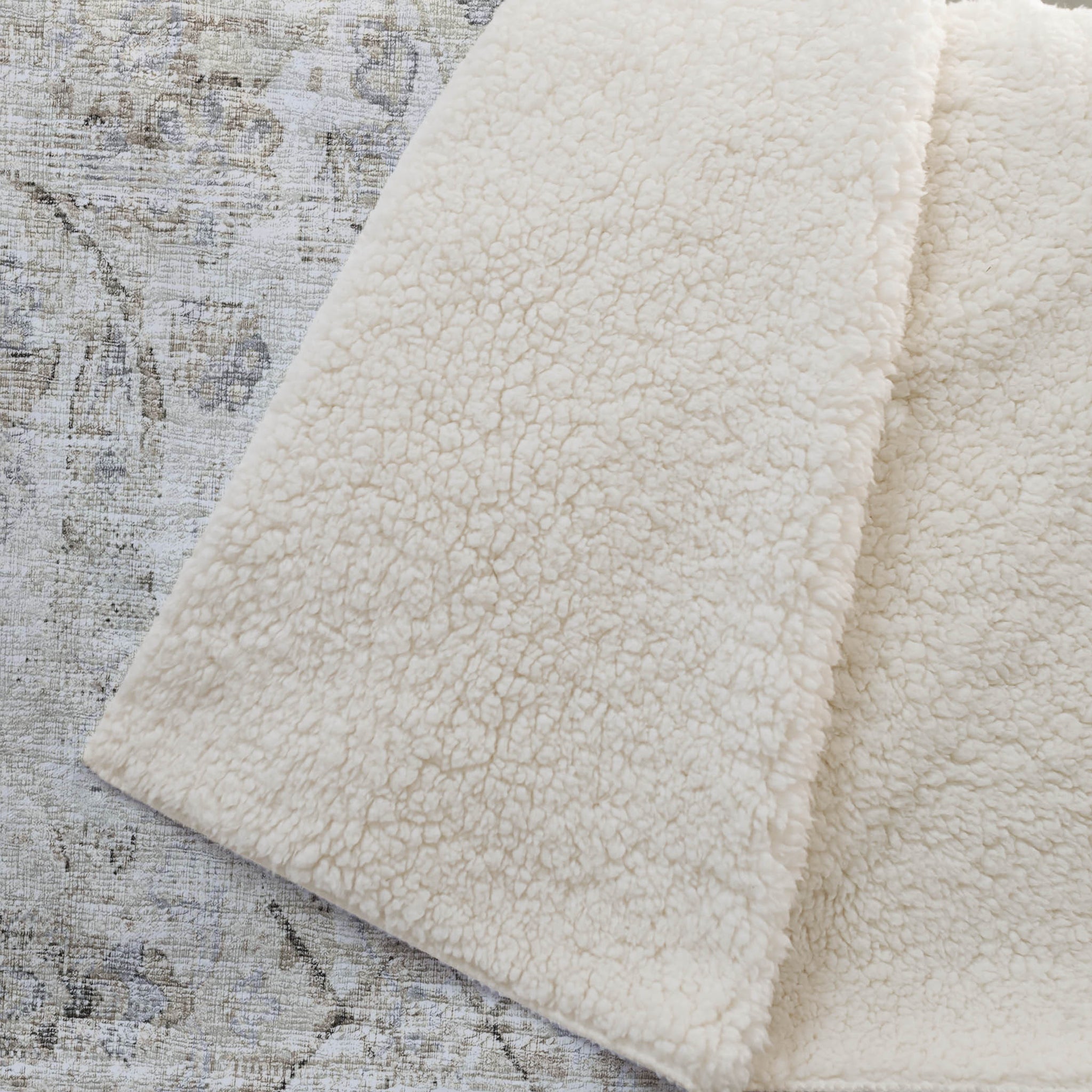 50" X 70" Linen Coffee And Ivory Damask Microfiber Plush Throw Blanket - Homeroots - Flyclothing LLC