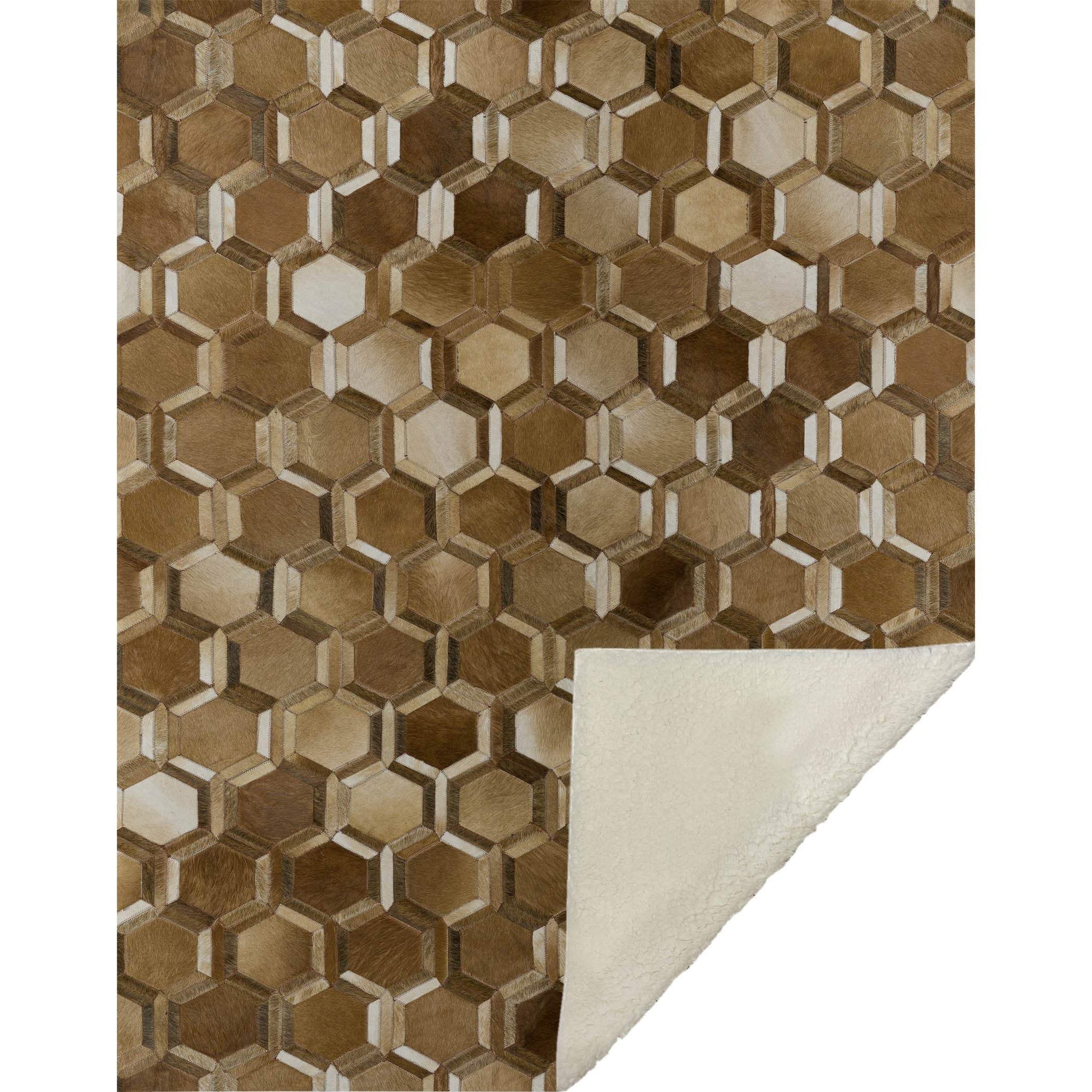 50" X 70" Brown And Beige Geometric Microfiber Plush Throw Blanket - Homeroots - Flyclothing LLC