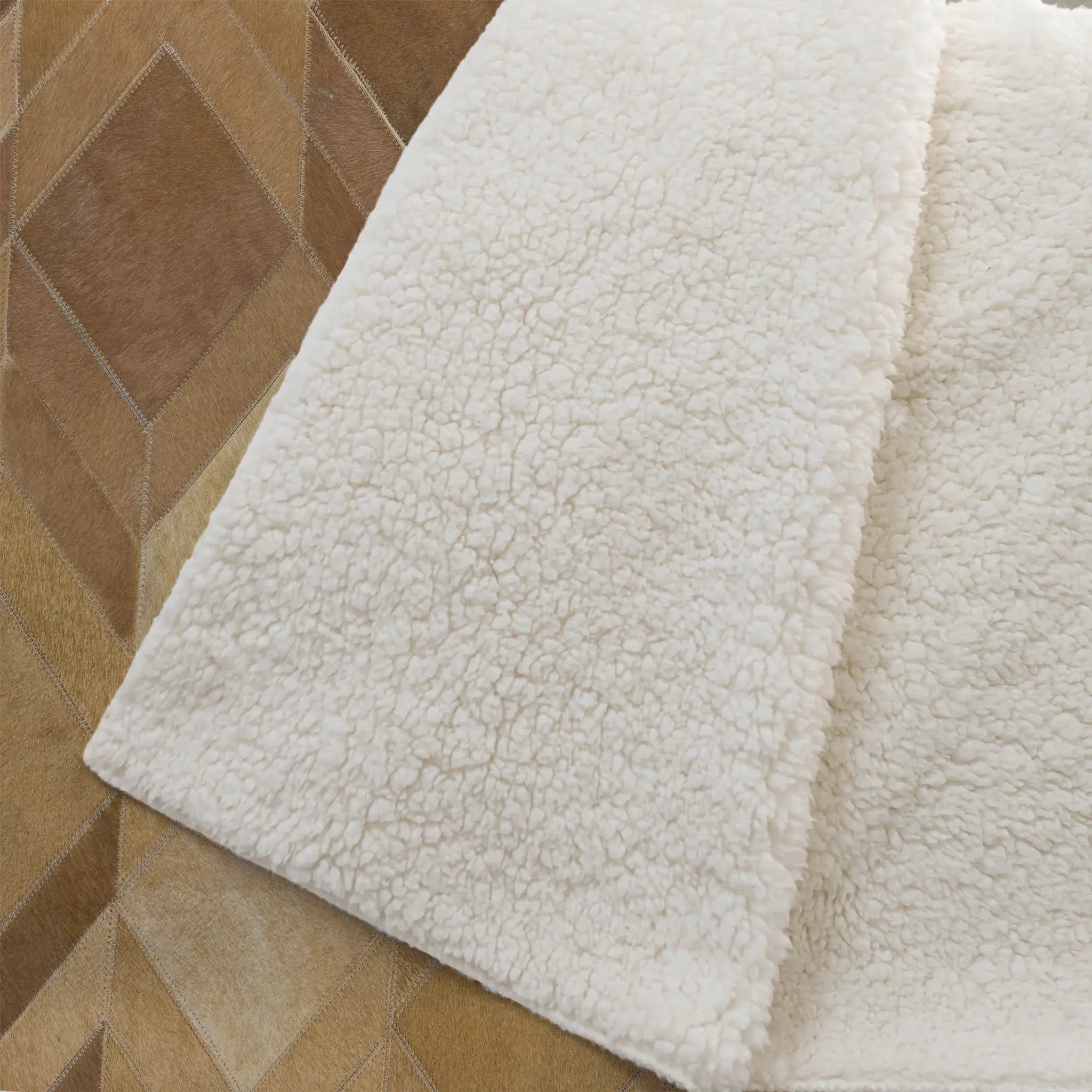 50" X 70" Brown Beige And Gold Geometric Microfiber Plush Throw Blanket - Homeroots - Flyclothing LLC