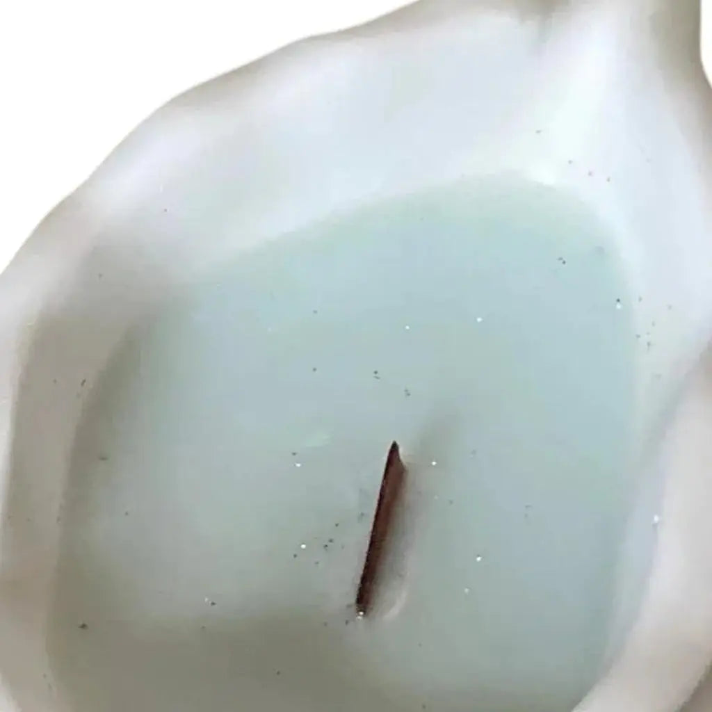 6" Light Blue Sea Salt And Orchid Scented Soy Wax Candle In White Resin Novelty Holder - Homeroots - Flyclothing LLC