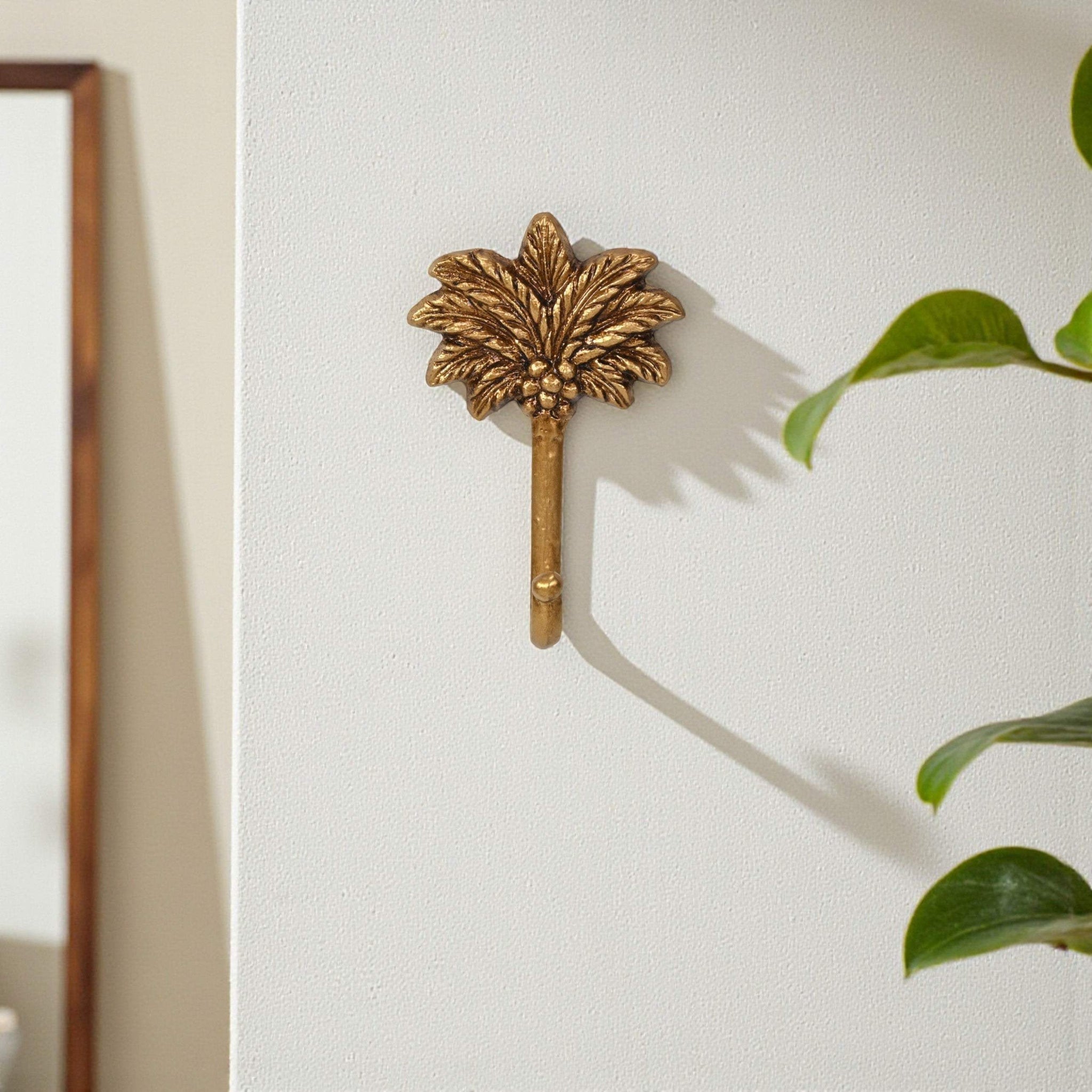 4" Antiqued Gold Cast Iron Palm Tree Wall Hook - HomeRoots - Flyclothing LLC