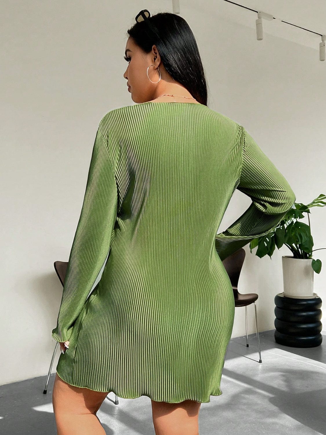 Honey Plus Size Lettuce Hem Round Neck Long Sleeve Dress - Trendsi