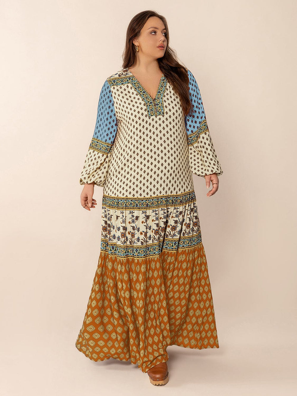 Plus Size Printed V-Neck Balloon Sleeve Maxi Dress - Trendsi