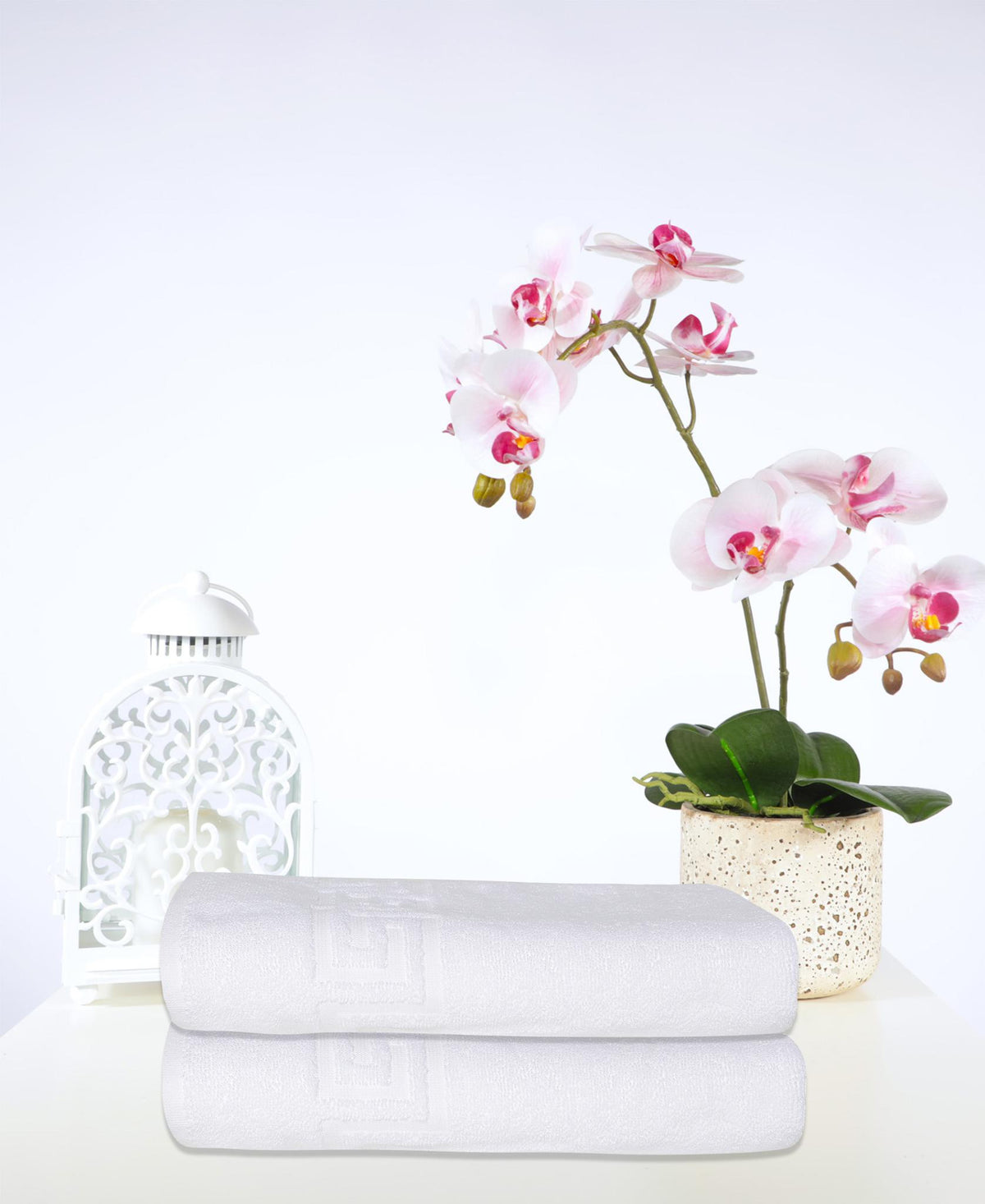 Set of Two White Greek Key Turkish Cotton 27" X 54" Bath Towels - HomeRoots - Flyclothing LLC