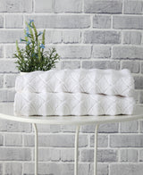 Set of Two White Geometric Turkish Cotton 27" X 54" Bath Towels - HomeRoots - Flyclothing LLC