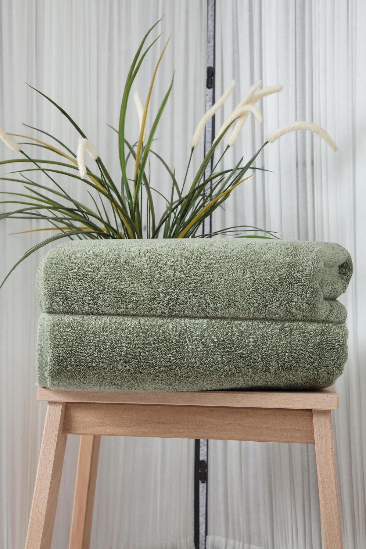Set of Two Green Turkish Cotton 27" X 54" Bath Towels - HomeRoots - Flyclothing LLC
