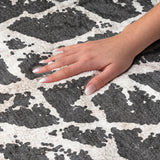 5' X 8' Black And Ivory Geometric Shag Washable Area Rug With UV Protection - HomeRoots - Flyclothing LLC