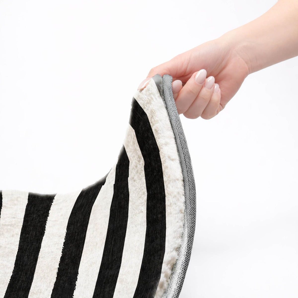 3' X 5' Black And Ivory Striped Shag Washable Area Rug With UV Protection - HomeRoots - Flyclothing LLC