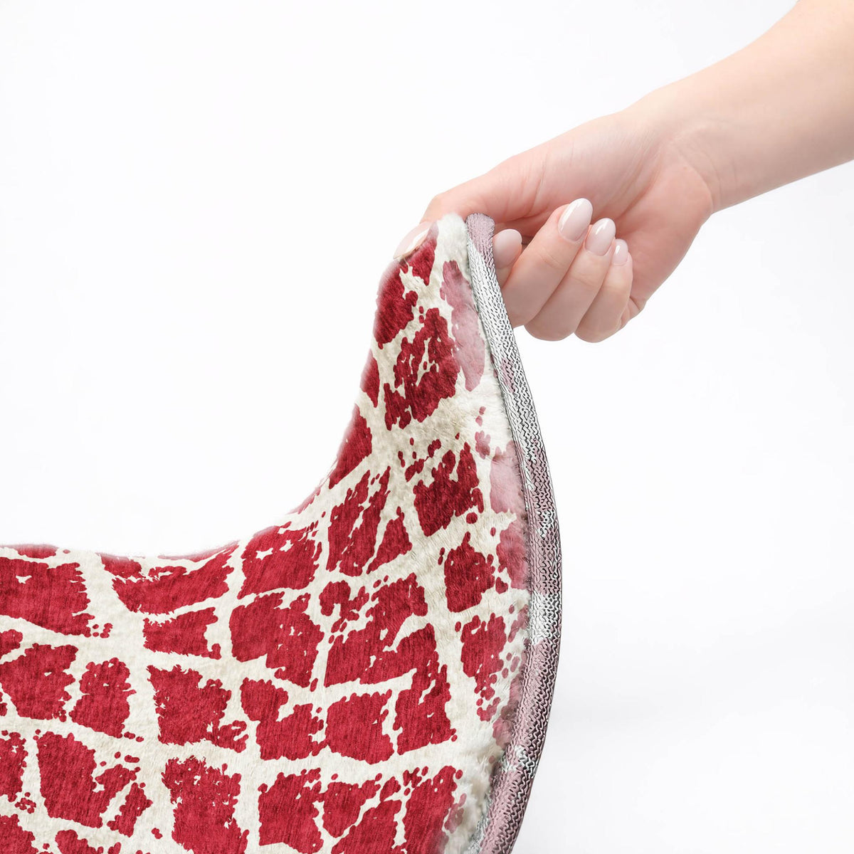 8' Red And Ivory Geometric Shag Washable Round Rug With UV Protection - HomeRoots - Flyclothing LLC
