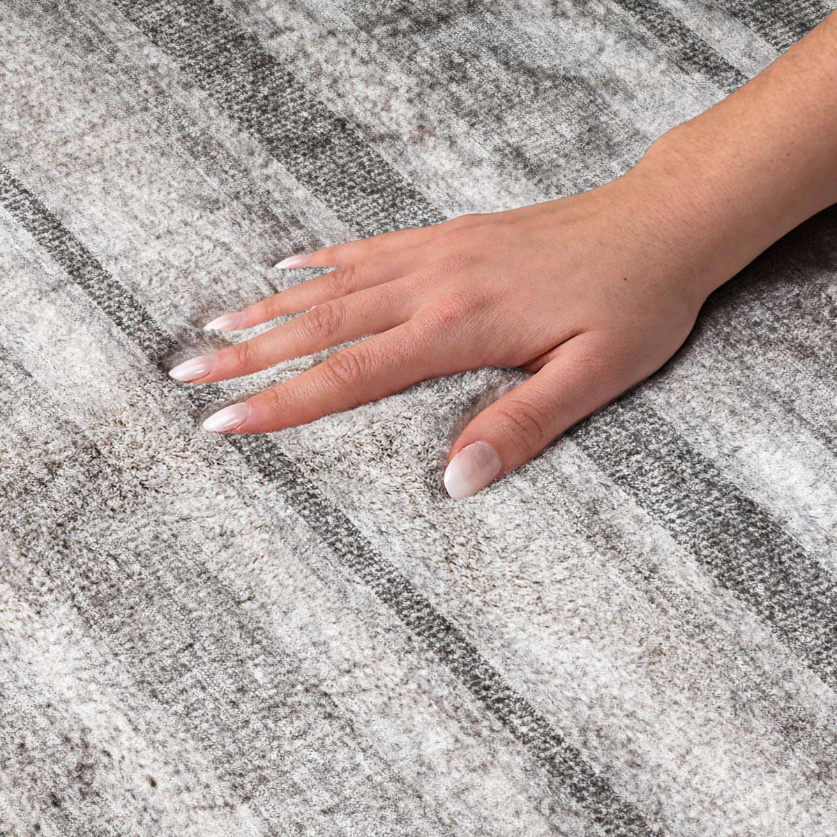 8' Silver And Gray Striped Shag Washable Round Rug With UV Protection - HomeRoots - Flyclothing LLC