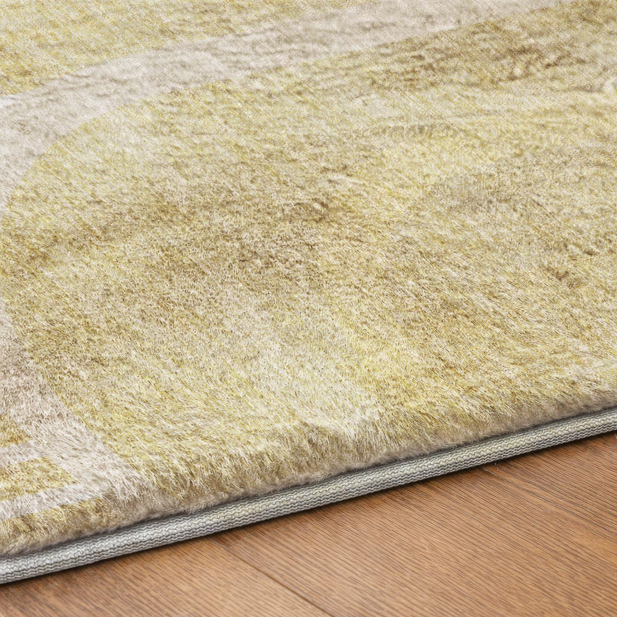 8' Beige And Gold Geometric Shag Washable Round Rug With UV Protection - HomeRoots - Flyclothing LLC