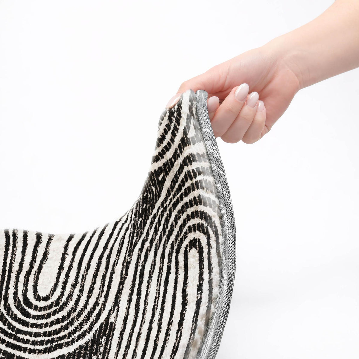 9' X 12' Black And Ivory Geometric Shag Washable Area Rug With UV Protection - HomeRoots - Flyclothing LLC
